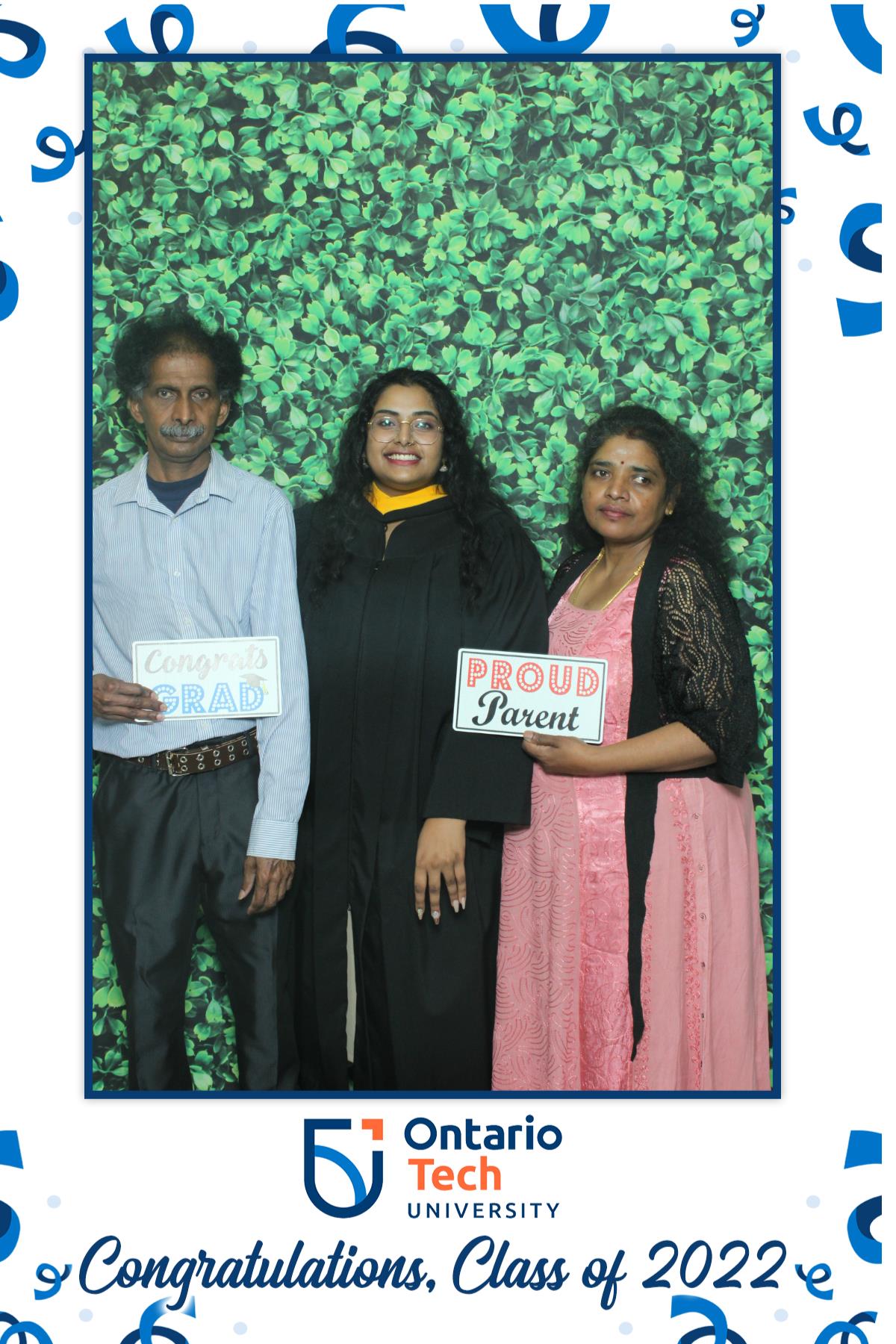 Ontario University Convocation 2022 | View more photos from the event at gallery.myselfiemirror.ca/u/romanmyselfiemirrorca/Ontario-University-Convocation-2022