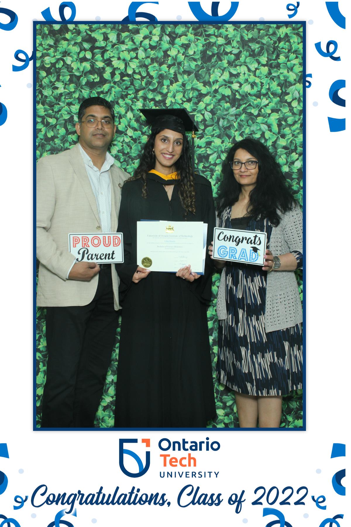 Ontario University Convocation 2022 | View more photos from the event at gallery.myselfiemirror.ca/u/romanmyselfiemirrorca/Ontario-University-Convocation-2022