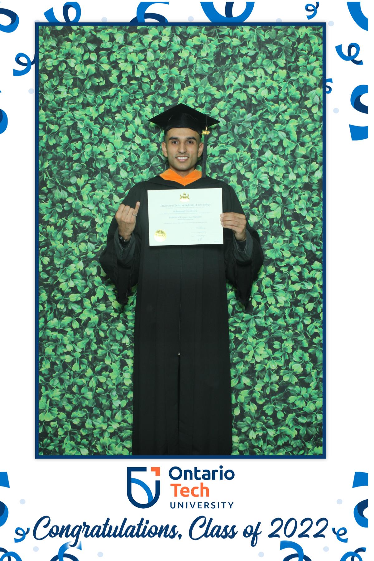 Ontario University Convocation 2022 | View more photos from the event at gallery.myselfiemirror.ca/u/romanmyselfiemirrorca/Ontario-University-Convocation-2022