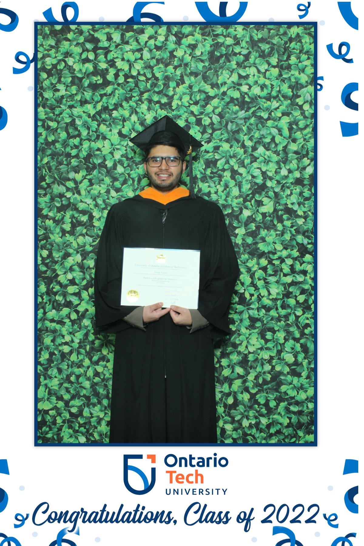 Ontario University Convocation 2022 | View more photos from the event at gallery.myselfiemirror.ca/u/romanmyselfiemirrorca/Ontario-University-Convocation-2022