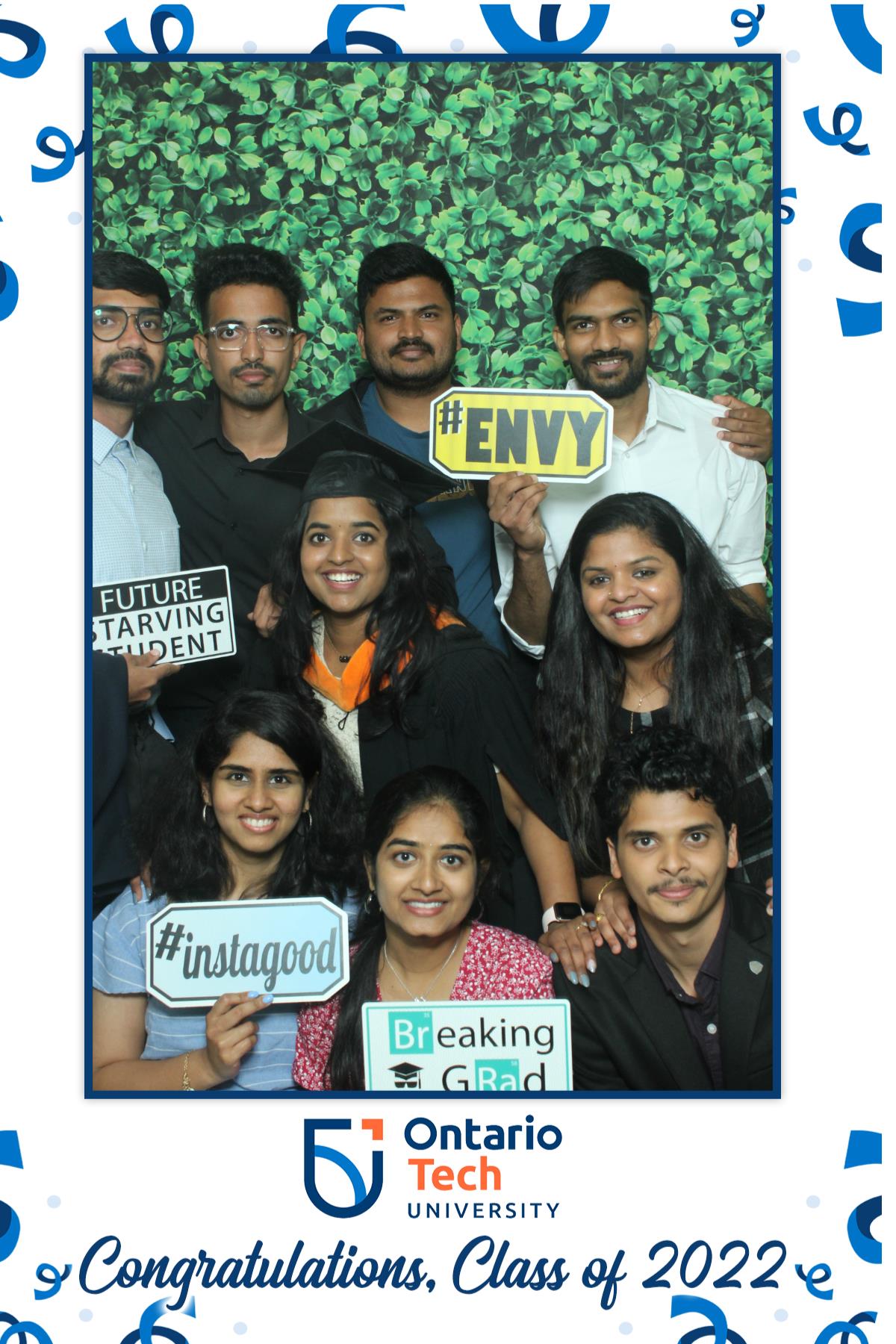 Ontario University Convocation 2022 | View more photos from the event at gallery.myselfiemirror.ca/u/romanmyselfiemirrorca/Ontario-University-Convocation-2022