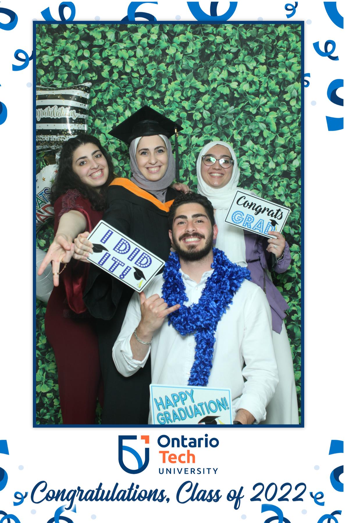 Ontario University Convocation 2022 | View more photos from the event at gallery.myselfiemirror.ca/u/romanmyselfiemirrorca/Ontario-University-Convocation-2022