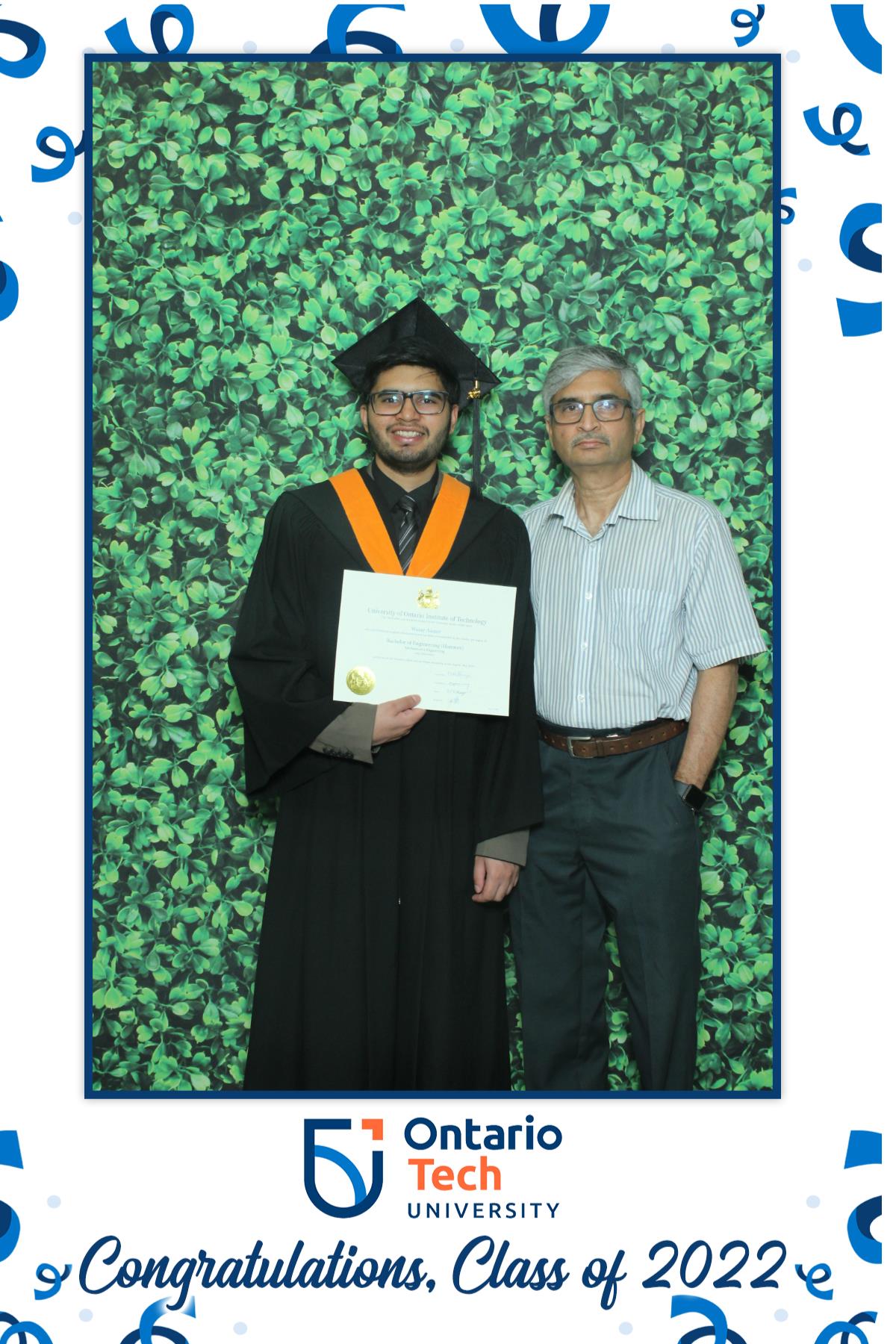 Ontario University Convocation 2022 | View more photos from the event at gallery.myselfiemirror.ca/u/romanmyselfiemirrorca/Ontario-University-Convocation-2022