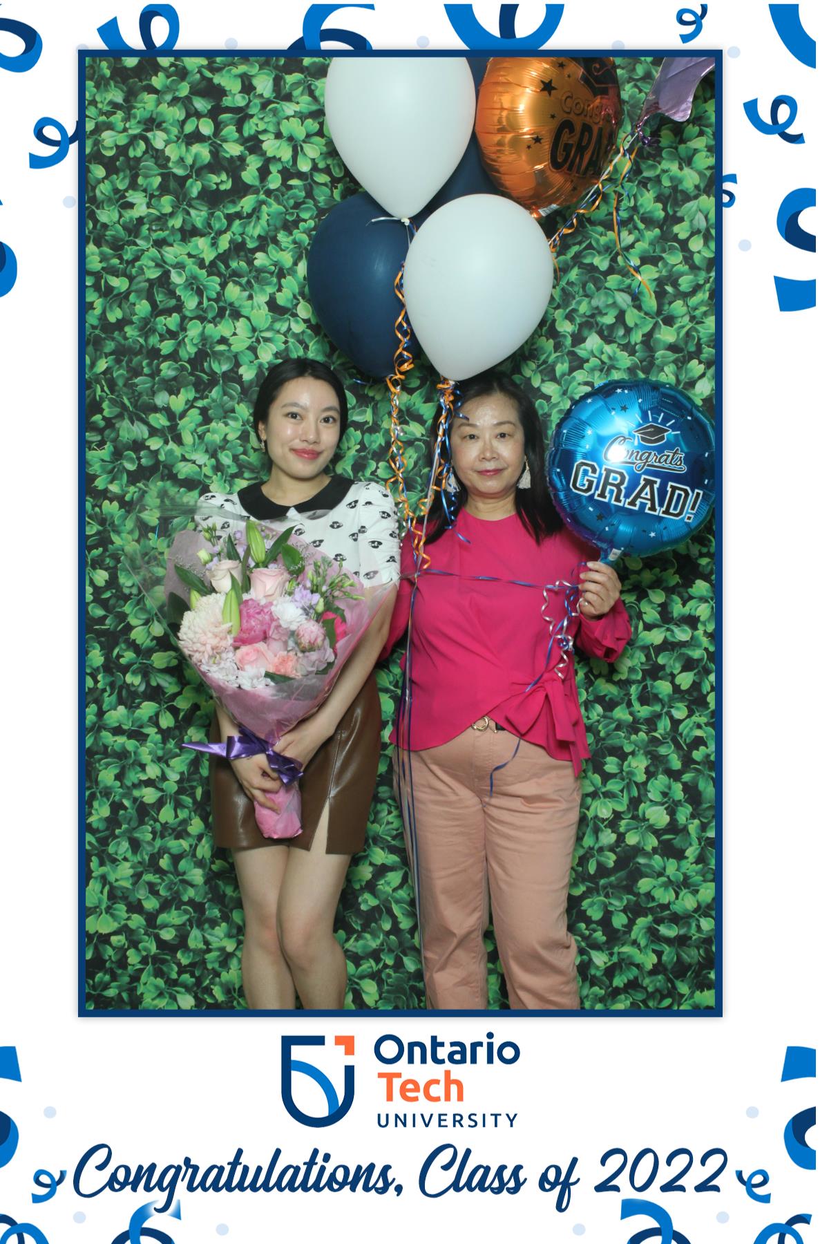 Ontario University Convocation 2022 | View more photos from the event at gallery.myselfiemirror.ca/u/romanmyselfiemirrorca/Ontario-University-Convocation-2022