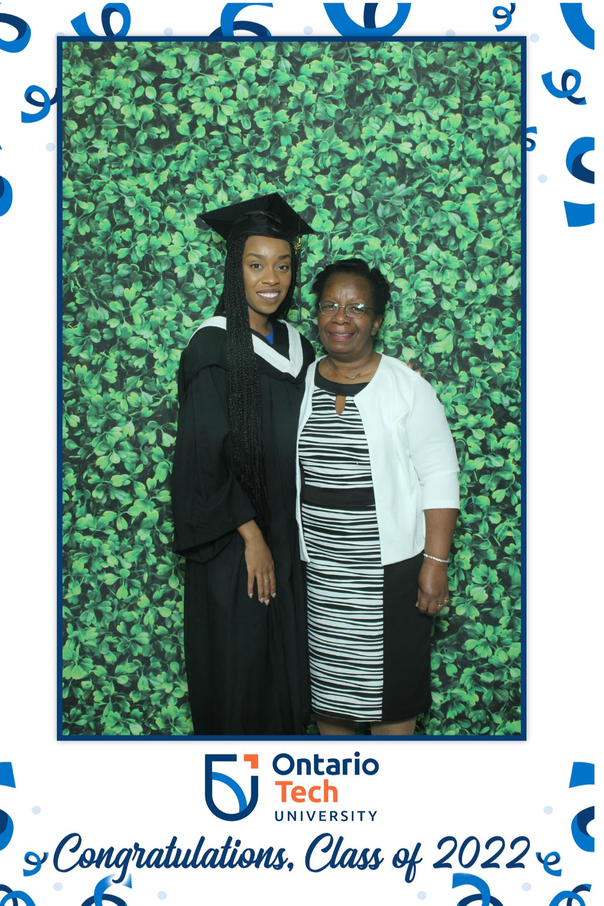 Ontario University Convocation 2022 | View more photos from the event at gallery.myselfiemirror.ca/u/romanmyselfiemirrorca/Ontario-University-Convocation-2022