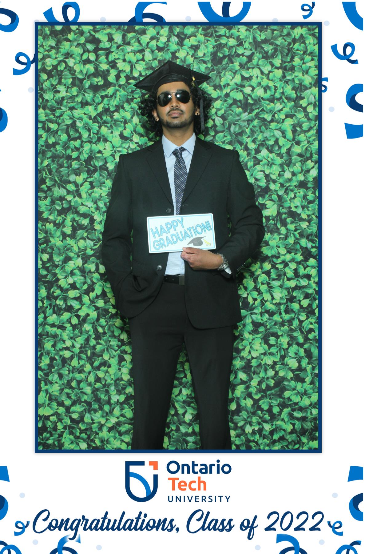 Ontario University Convocation 2022 | View more photos from the event at gallery.myselfiemirror.ca/u/romanmyselfiemirrorca/Ontario-University-Convocation-2022