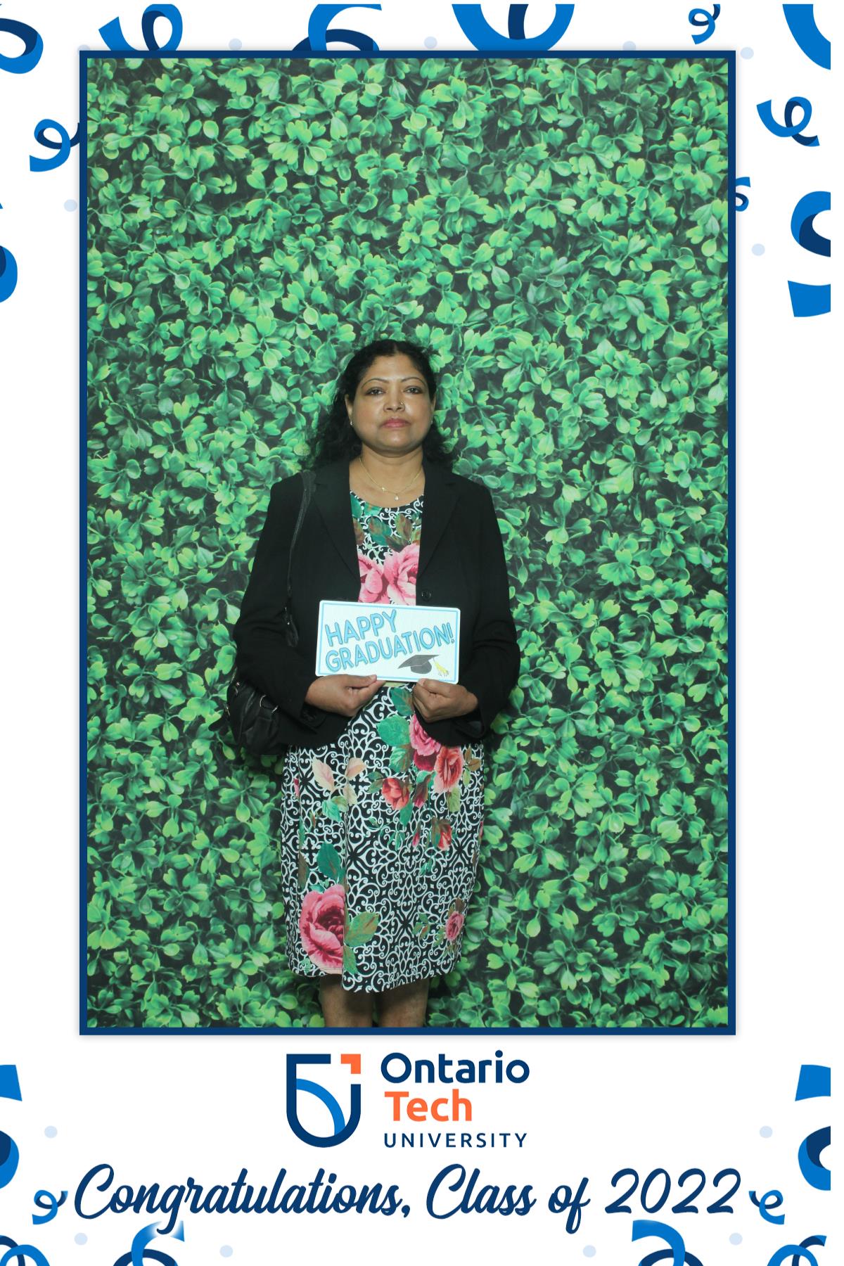 Ontario University Convocation 2022 | View more photos from the event at gallery.myselfiemirror.ca/u/romanmyselfiemirrorca/Ontario-University-Convocation-2022