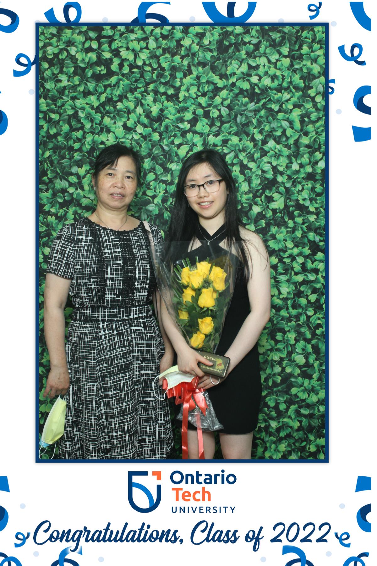 Ontario University Convocation 2022 | View more photos from the event at gallery.myselfiemirror.ca/u/romanmyselfiemirrorca/Ontario-University-Convocation-2022