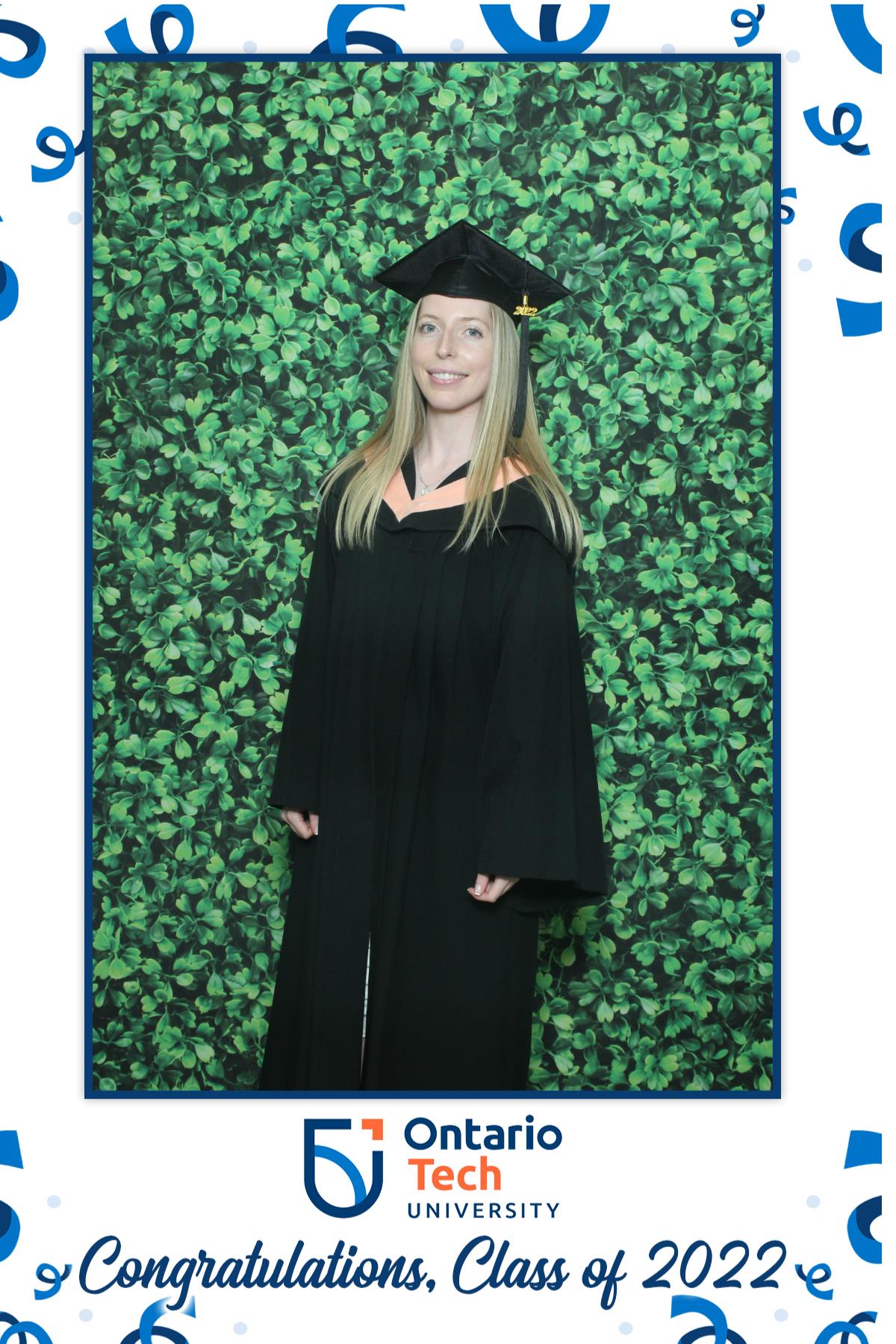 Ontario University Convocation 2022 | View more photos from the event at gallery.myselfiemirror.ca/u/romanmyselfiemirrorca/Ontario-University-Convocation-2022