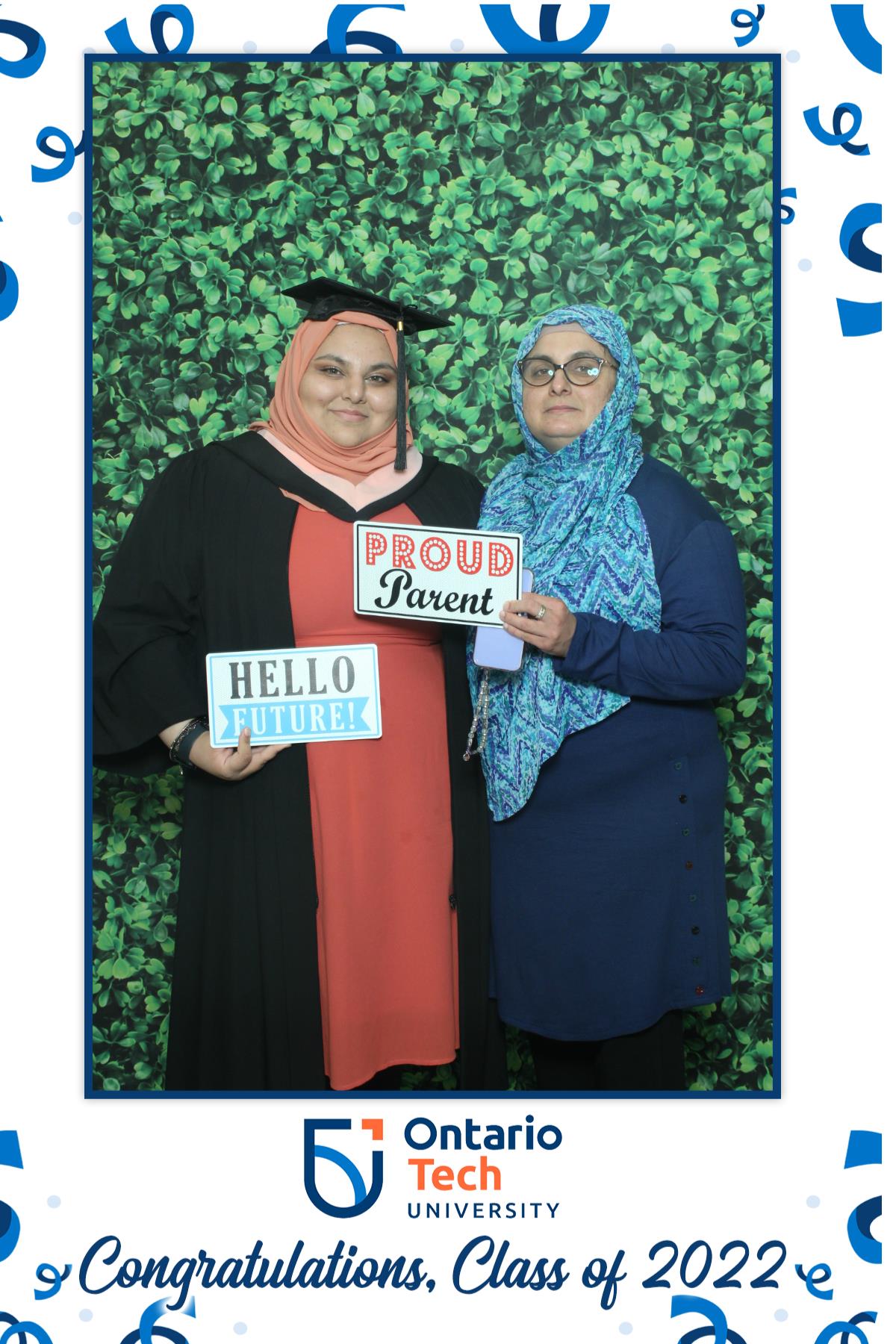 Ontario University Convocation 2022 | View more photos from the event at gallery.myselfiemirror.ca/u/romanmyselfiemirrorca/Ontario-University-Convocation-2022