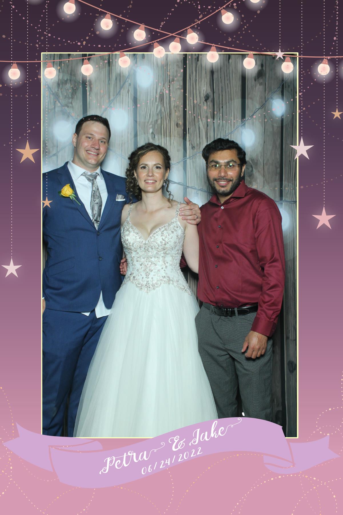 Petra & Jake | View more photos from the event at gallery.myselfiemirror.ca/u/romanmyselfiemirrorca/Petra-Jake