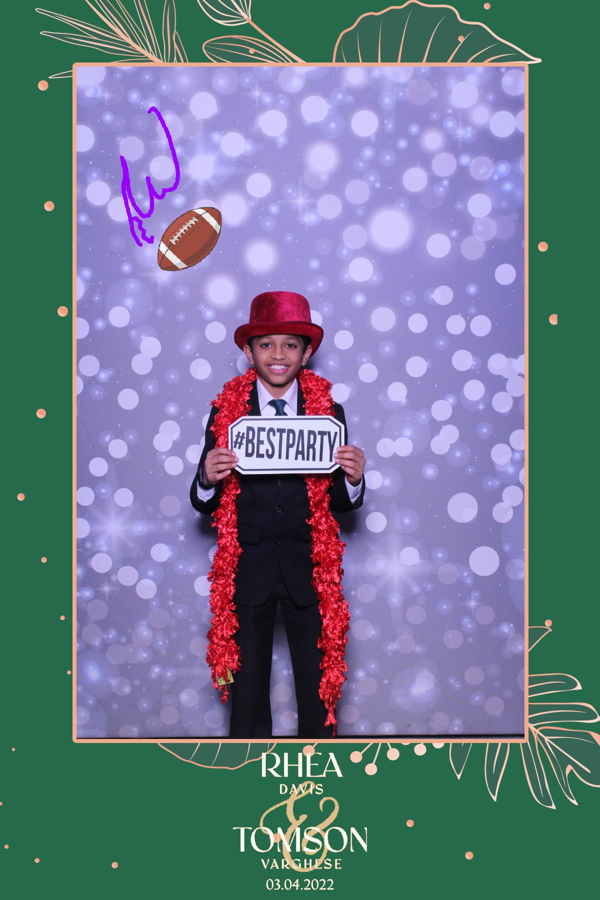 Rhea & Tomson | View more photos from the event at gallery.myselfiemirror.ca/u/romanmyselfiemirrorca/Rhea-Tomson