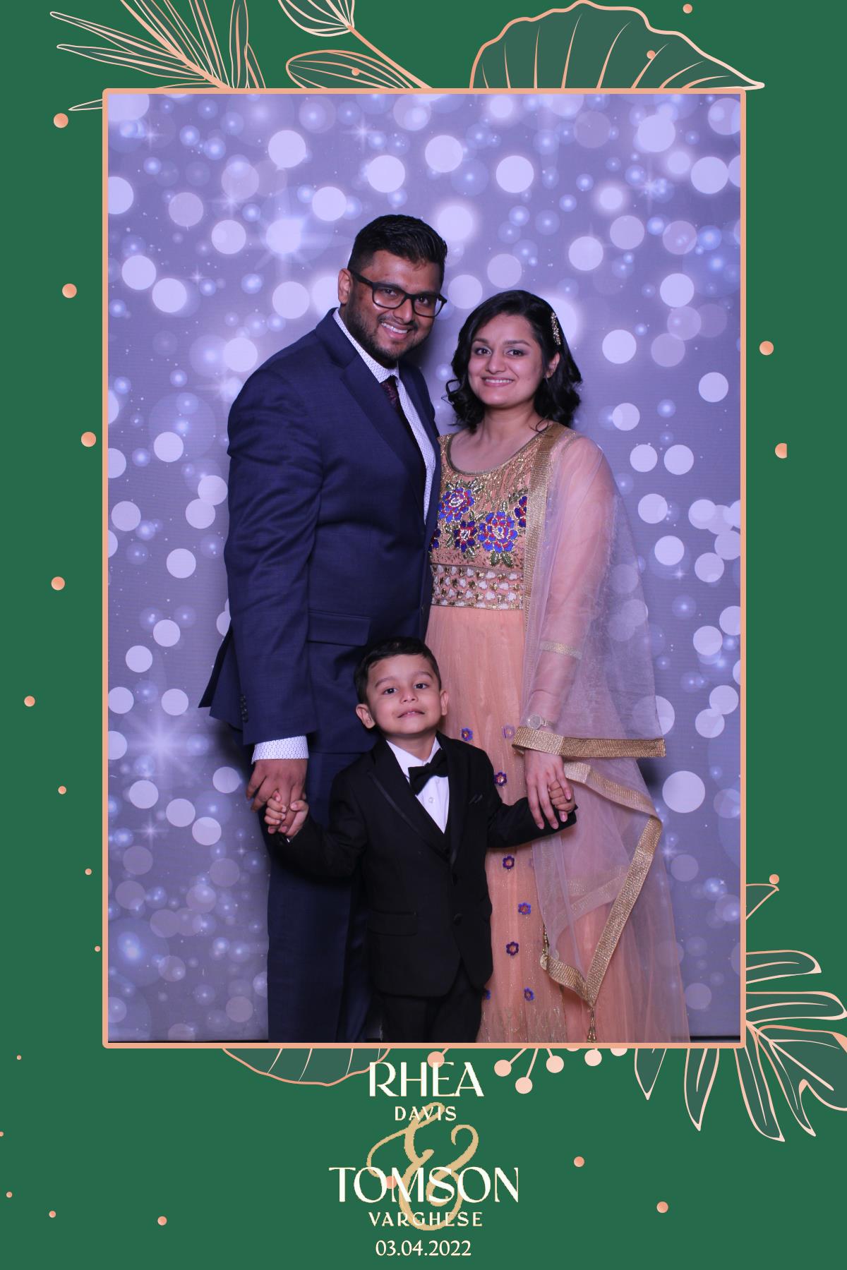 Rhea & Tomson | View more photos from the event at gallery.myselfiemirror.ca/u/romanmyselfiemirrorca/Rhea-Tomson