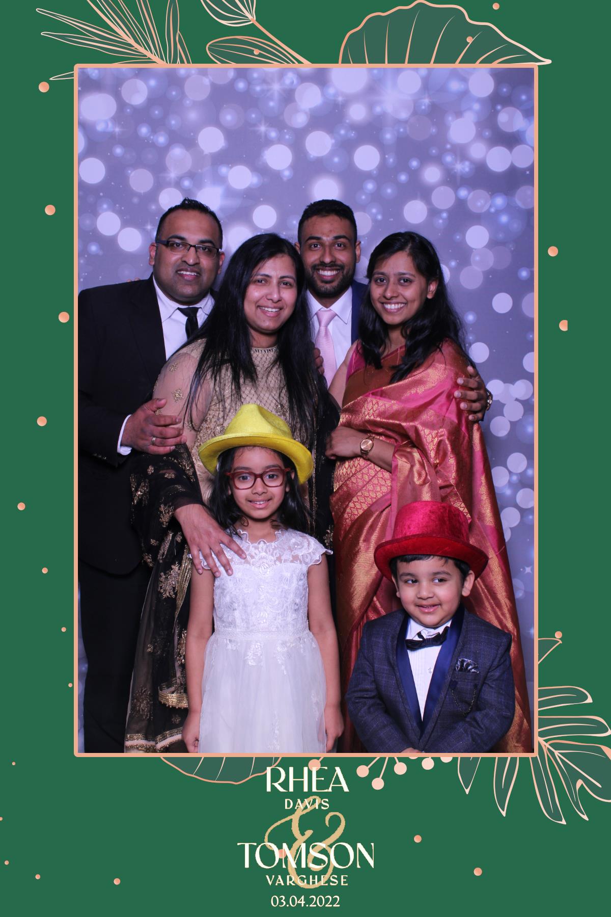 Rhea & Tomson | View more photos from the event at gallery.myselfiemirror.ca/u/romanmyselfiemirrorca/Rhea-Tomson