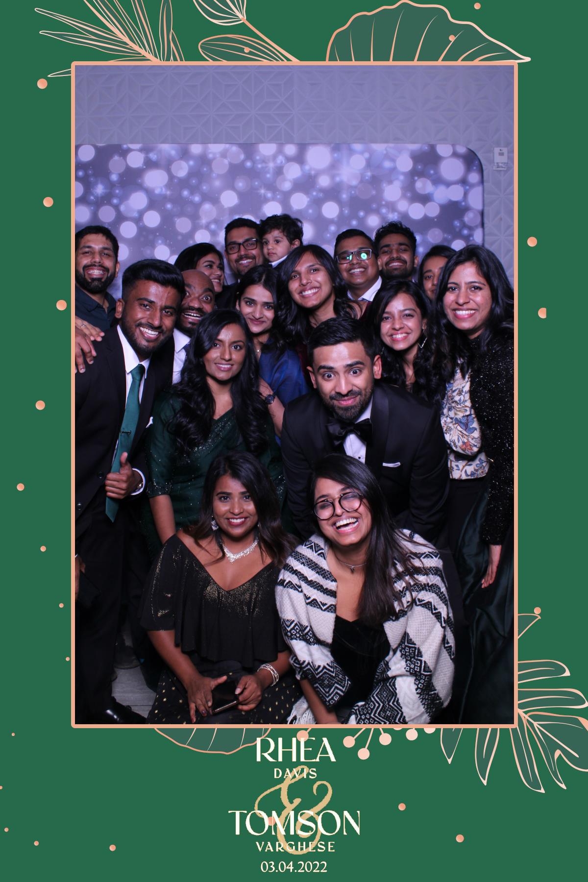 Rhea & Tomson | View more photos from the event at gallery.myselfiemirror.ca/u/romanmyselfiemirrorca/Rhea-Tomson