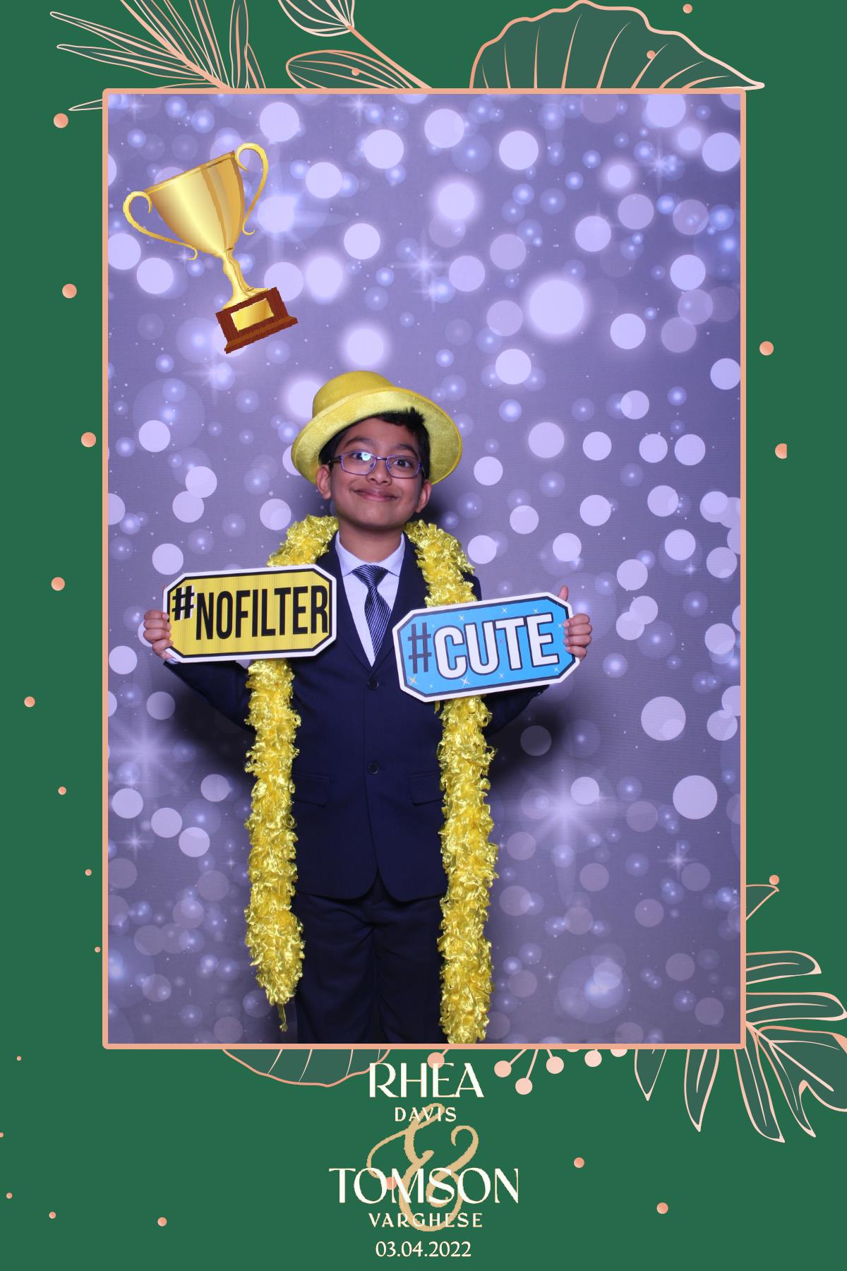 Rhea & Tomson | View more photos from the event at gallery.myselfiemirror.ca/u/romanmyselfiemirrorca/Rhea-Tomson