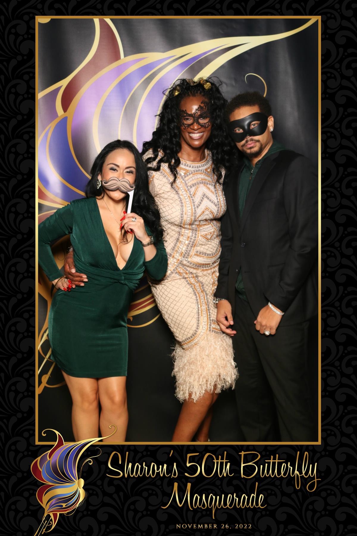 Sharon's Birthday Party  | View more photos from the event at gallery.myselfiemirror.ca/u/romanmyselfiemirrorca/Sharons-Birthday-Party