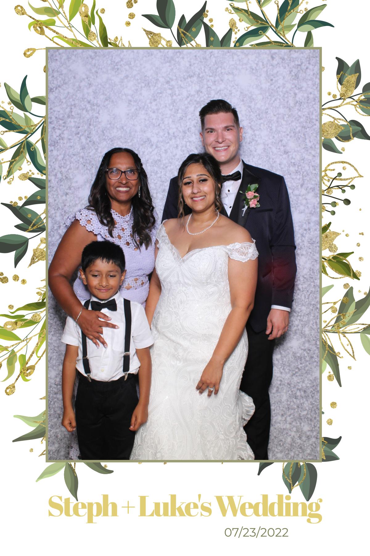 Steph & Luke | View more photos from the event at gallery.myselfiemirror.ca/u/romanmyselfiemirrorca/Steph-Luke