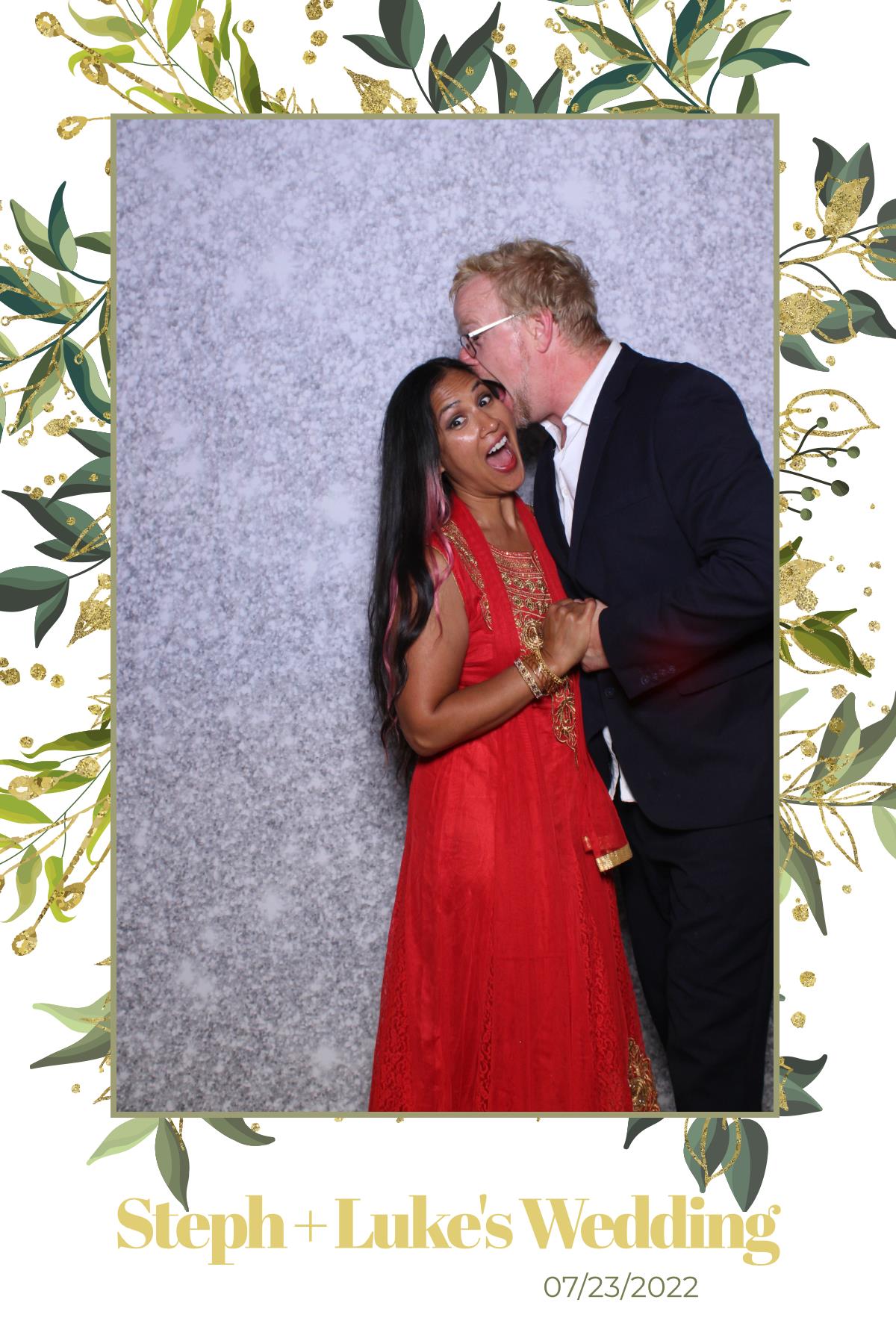 Steph & Luke | View more photos from the event at gallery.myselfiemirror.ca/u/romanmyselfiemirrorca/Steph-Luke