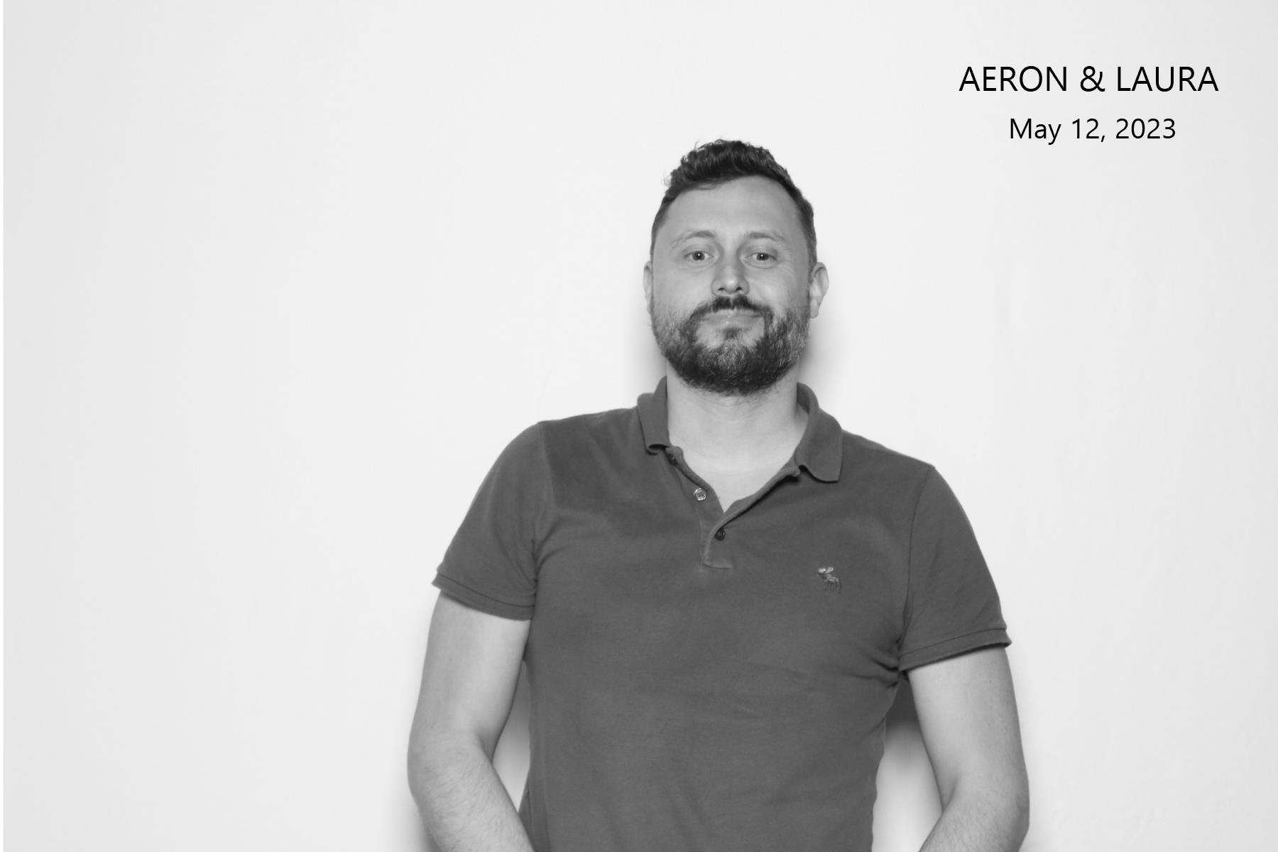 Aeron & Laura | View more photos from the event at gallery.myselfiemirror.ca/u/romanmyselfiemirrorca/Aeron-Laura