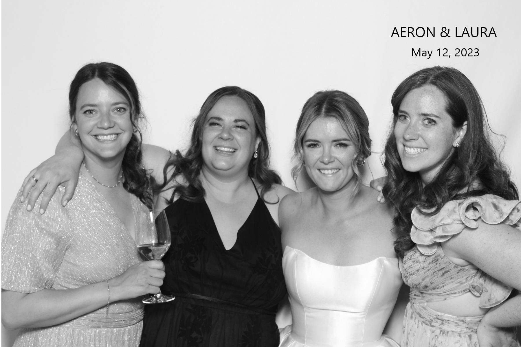 Aeron & Laura | View more photos from the event at gallery.myselfiemirror.ca/u/romanmyselfiemirrorca/Aeron-Laura