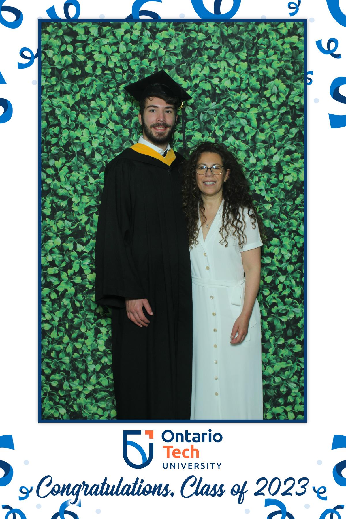 Annual Convocation | View more photos from the event at gallery.myselfiemirror.ca/u/romanmyselfiemirrorca/Annual-Convocation