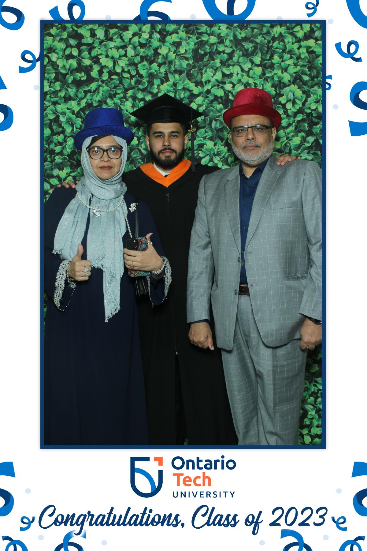 Annual Convocation | View more photos from the event at gallery.myselfiemirror.ca/u/romanmyselfiemirrorca/Annual-Convocation