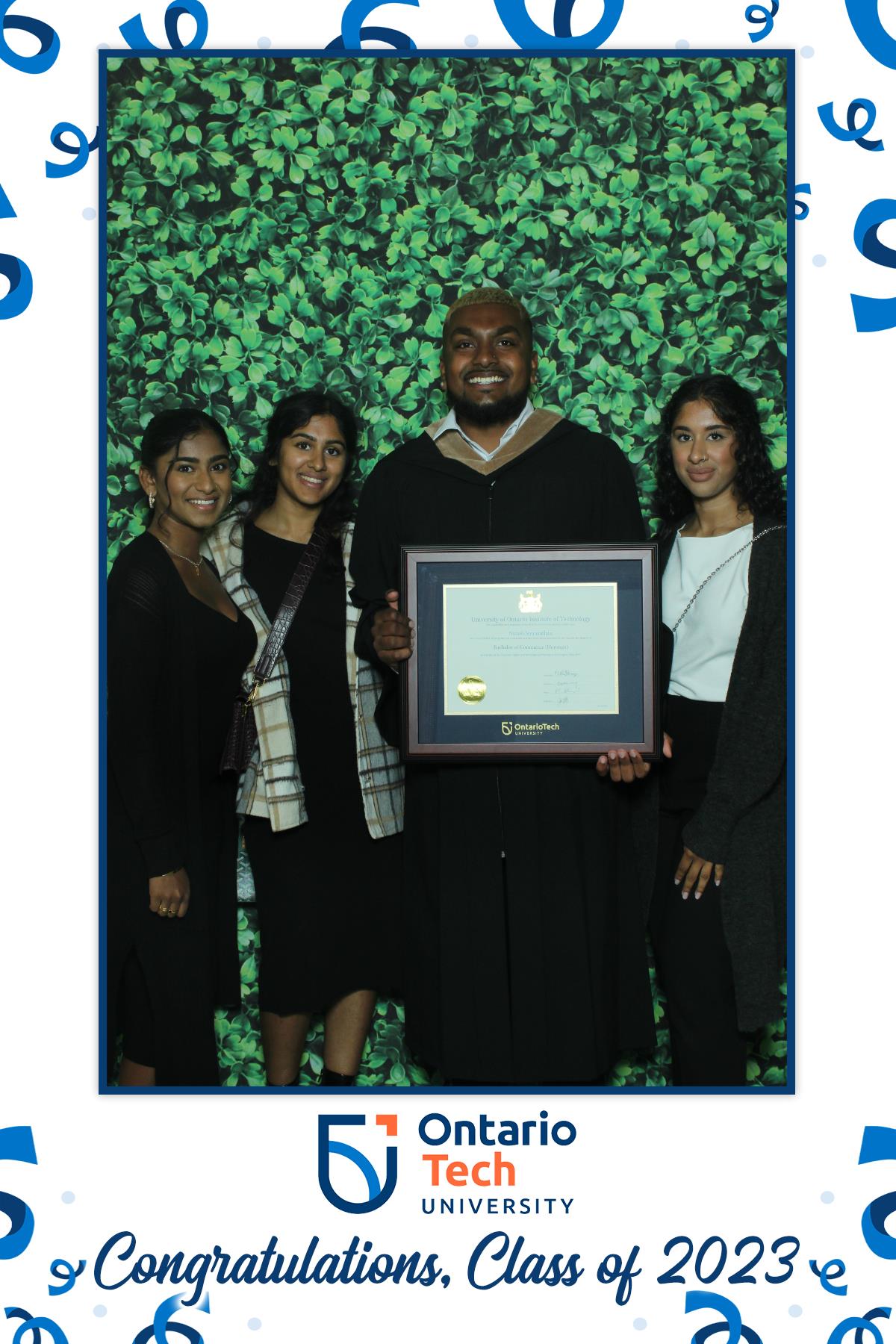 Annual Convocation | View more photos from the event at gallery.myselfiemirror.ca/u/romanmyselfiemirrorca/Annual-Convocation