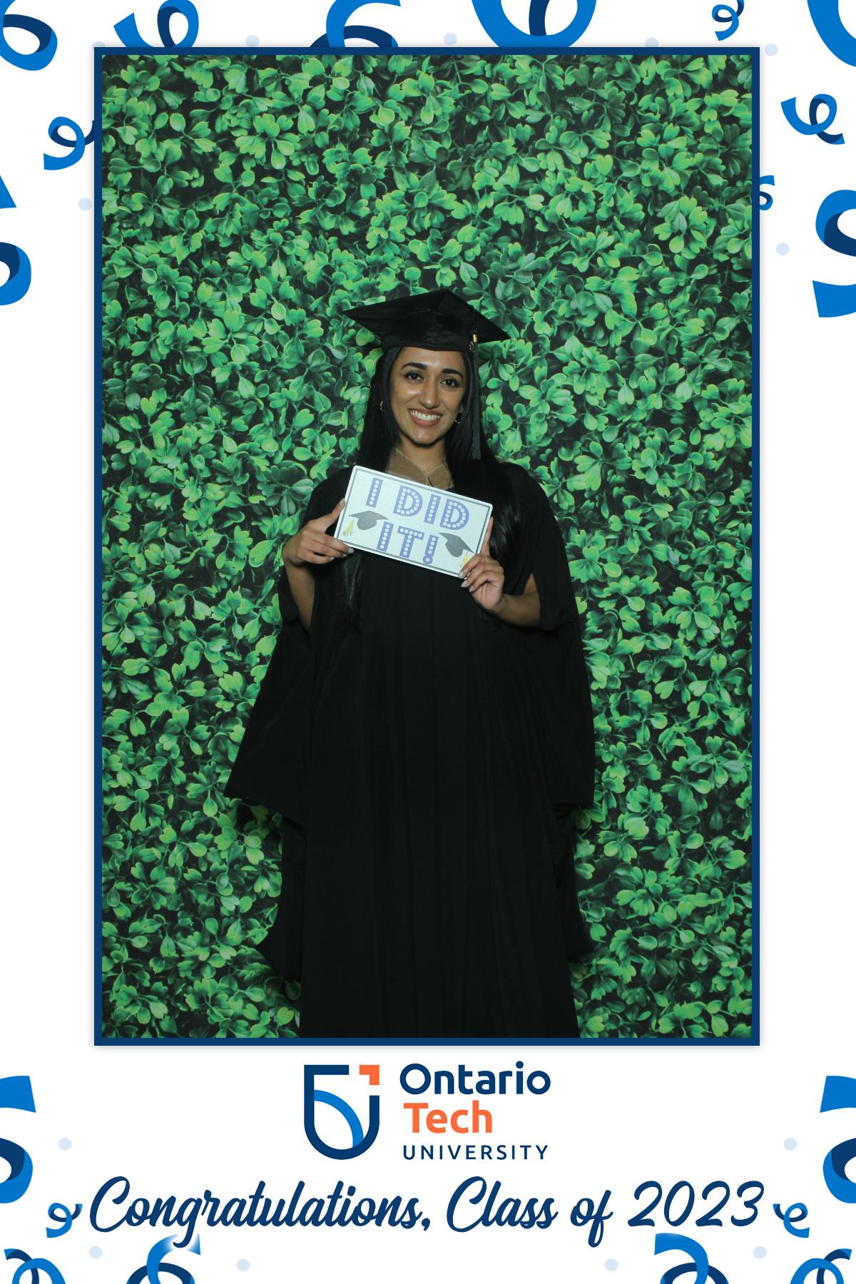 Annual Convocation | View more photos from the event at gallery.myselfiemirror.ca/u/romanmyselfiemirrorca/Annual-Convocation