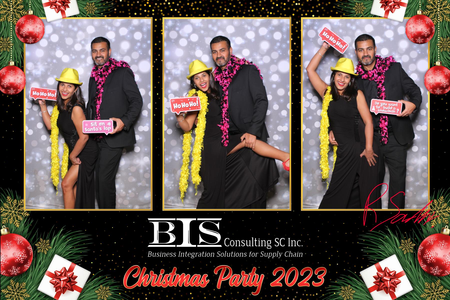 BIS Christmas 2023  | View more photos from the event at gallery.myselfiemirror.ca/u/romanmyselfiemirrorca/BIS-Christmas-2023