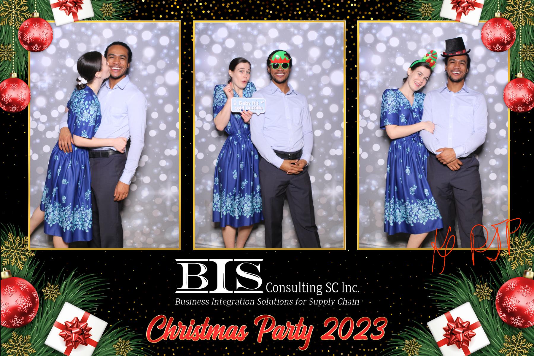 BIS Christmas 2023  | View more photos from the event at gallery.myselfiemirror.ca/u/romanmyselfiemirrorca/BIS-Christmas-2023