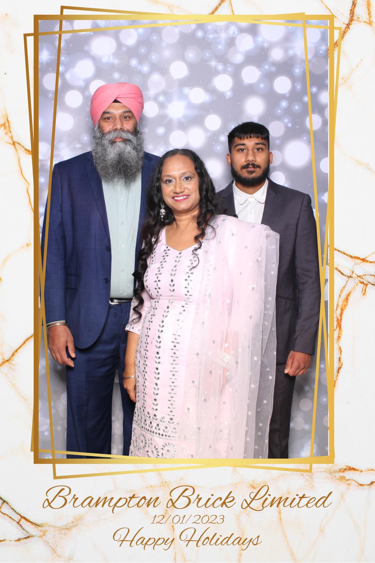 Brampton Brick Limited Holiday Party | View more photos from the event at gallery.myselfiemirror.ca/u/romanmyselfiemirrorca/Brampton-Brick-Limited-Holiday-Party