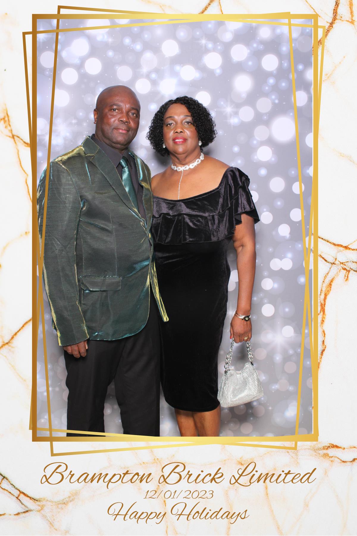 Brampton Brick Limited Holiday Party | View more photos from the event at gallery.myselfiemirror.ca/u/romanmyselfiemirrorca/Brampton-Brick-Limited-Holiday-Party