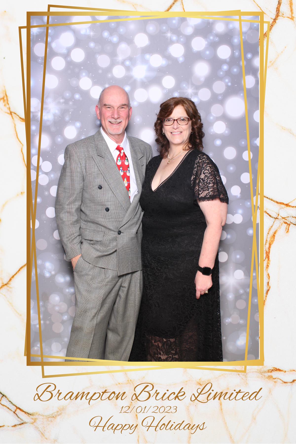 Brampton Brick Limited Holiday Party | View more photos from the event at gallery.myselfiemirror.ca/u/romanmyselfiemirrorca/Brampton-Brick-Limited-Holiday-Party