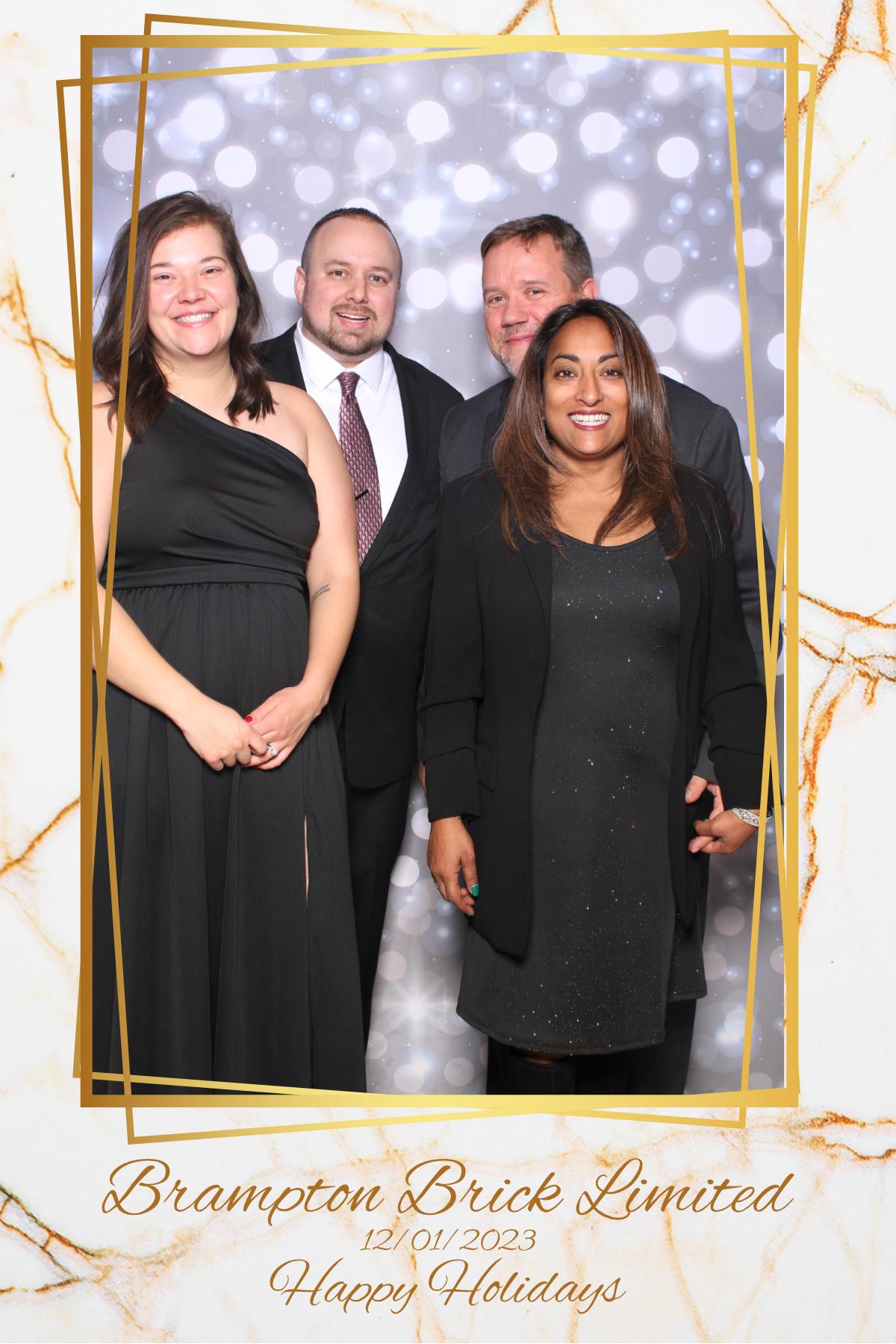 Brampton Brick Limited Holiday Party | View more photos from the event at gallery.myselfiemirror.ca/u/romanmyselfiemirrorca/Brampton-Brick-Limited-Holiday-Party