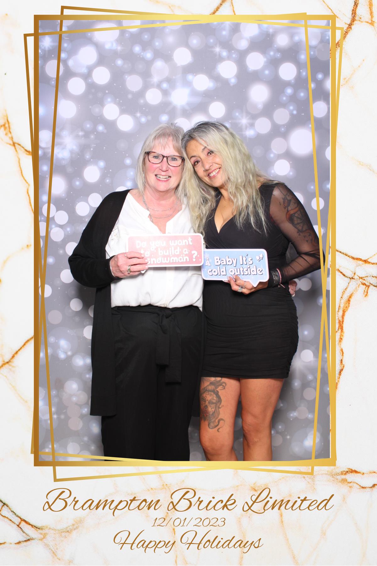 Brampton Brick Limited Holiday Party | View more photos from the event at gallery.myselfiemirror.ca/u/romanmyselfiemirrorca/Brampton-Brick-Limited-Holiday-Party