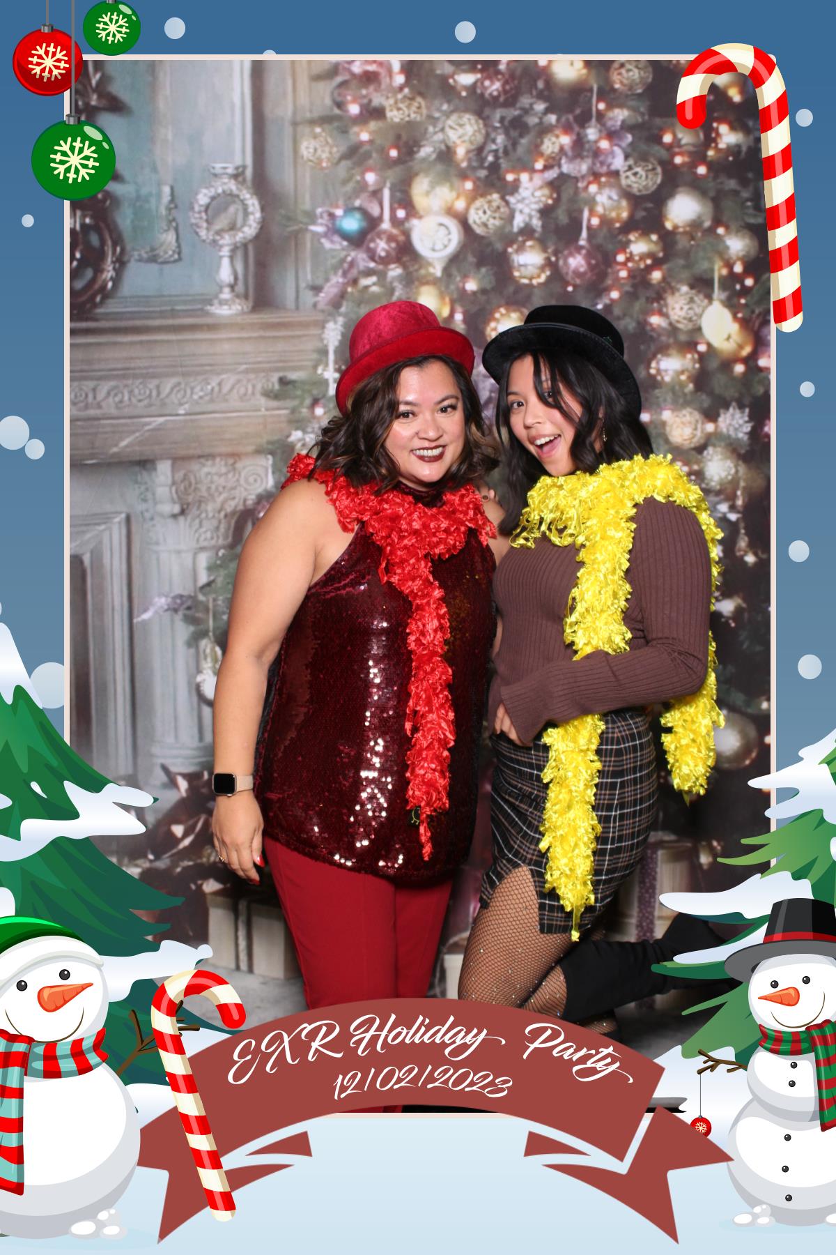 EXR Holiday Party  | View more photos from the event at gallery.myselfiemirror.ca/u/romanmyselfiemirrorca/EXR-Holiday-Party