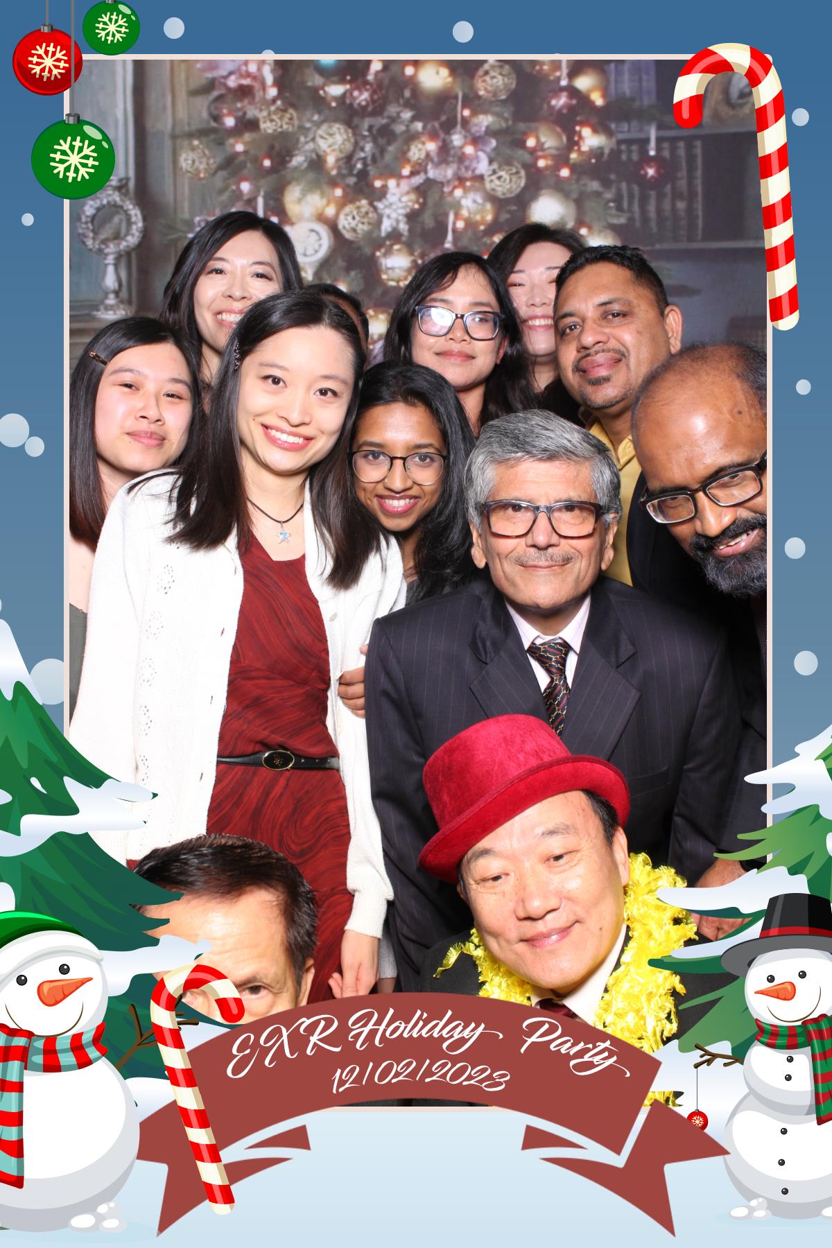 EXR Holiday Party  | View more photos from the event at gallery.myselfiemirror.ca/u/romanmyselfiemirrorca/EXR-Holiday-Party