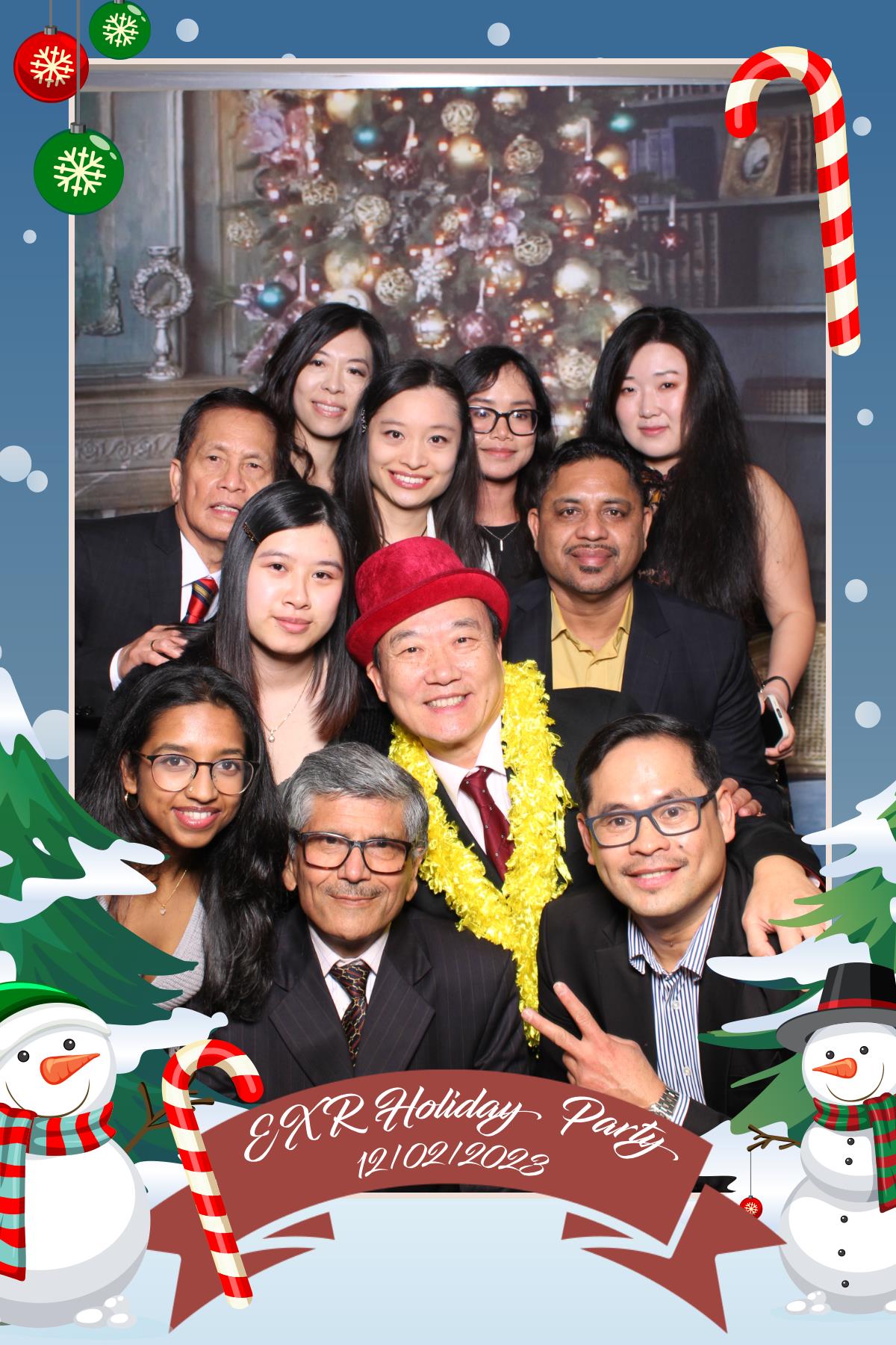 EXR Holiday Party  | View more photos from the event at gallery.myselfiemirror.ca/u/romanmyselfiemirrorca/EXR-Holiday-Party