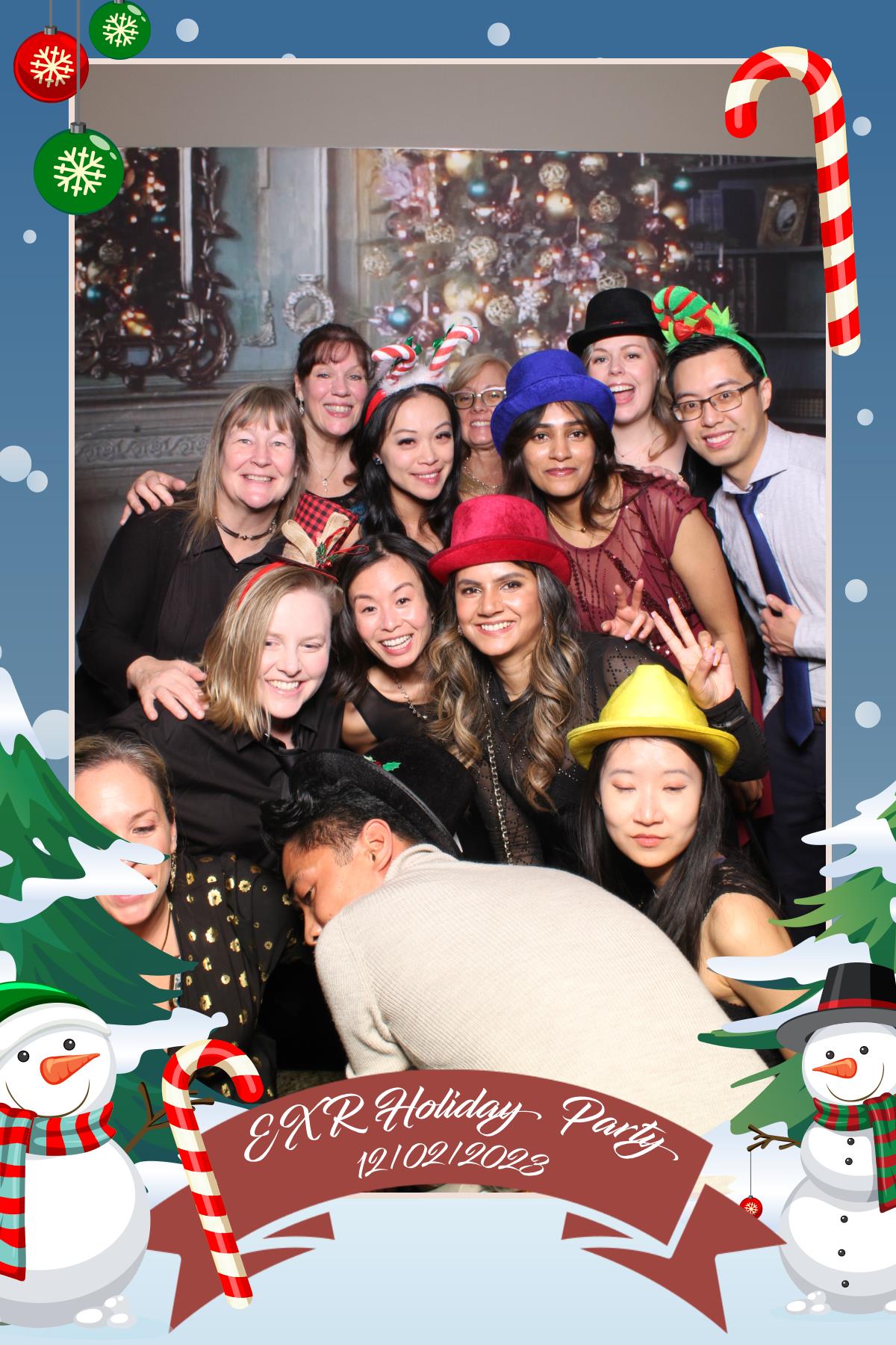 EXR Holiday Party  | View more photos from the event at gallery.myselfiemirror.ca/u/romanmyselfiemirrorca/EXR-Holiday-Party