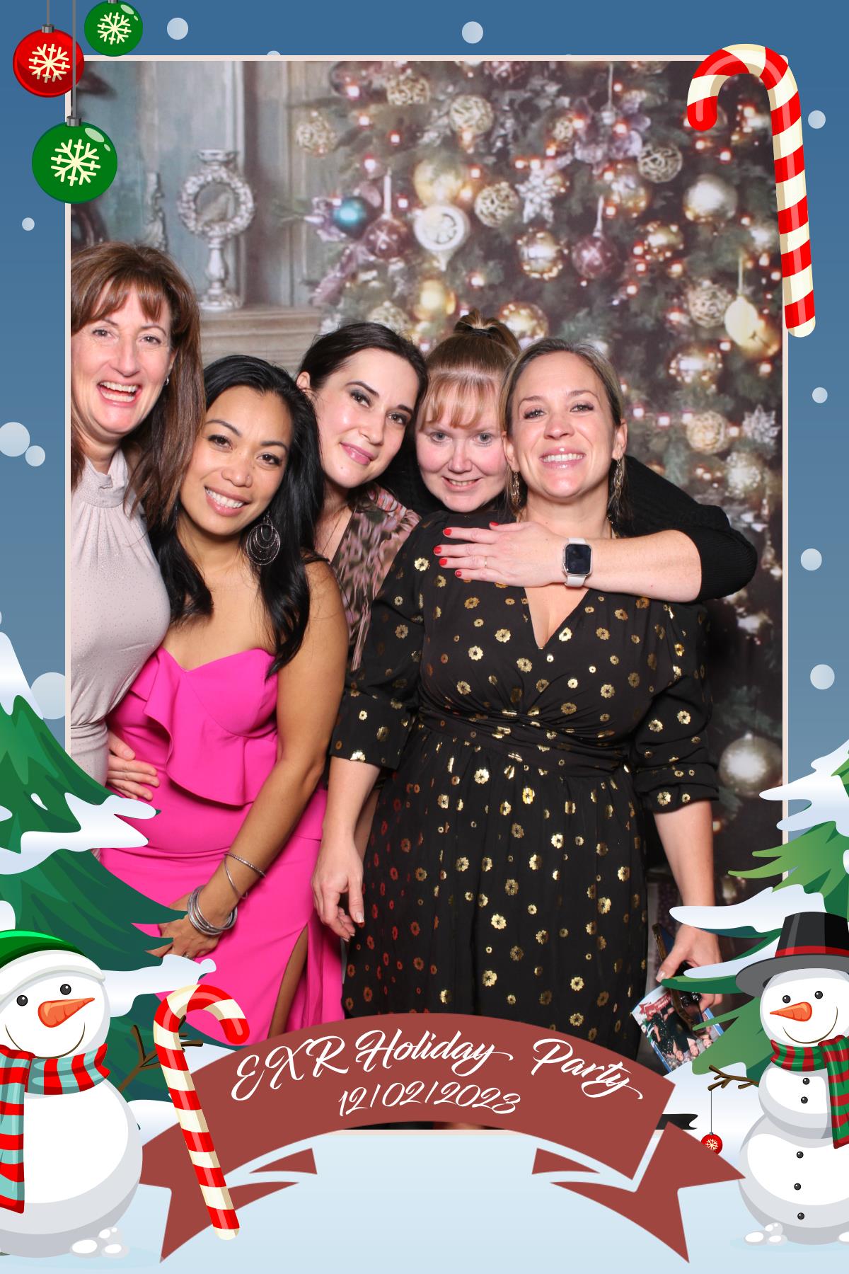 EXR Holiday Party  | View more photos from the event at gallery.myselfiemirror.ca/u/romanmyselfiemirrorca/EXR-Holiday-Party