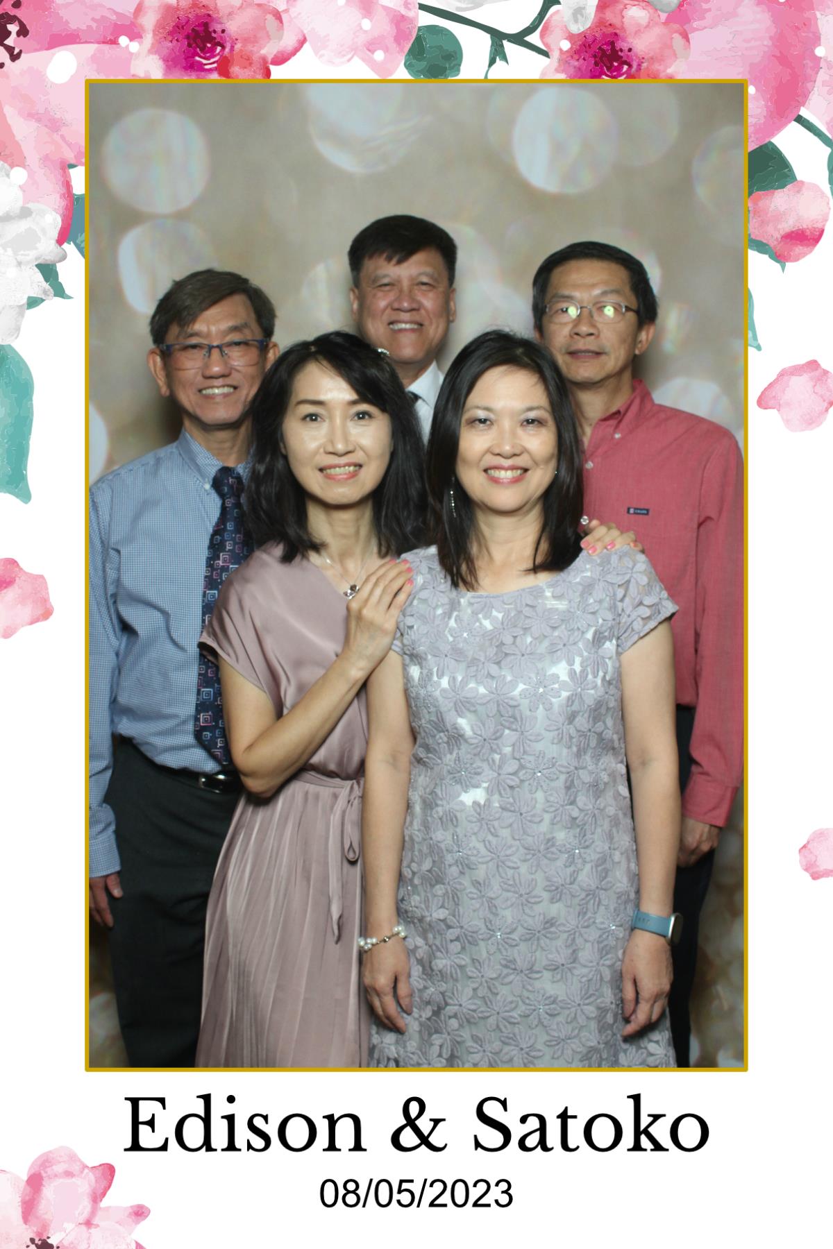 Edison & Satoko | View more photos from the event at gallery.myselfiemirror.ca/u/romanmyselfiemirrorca/Edison-Satoko