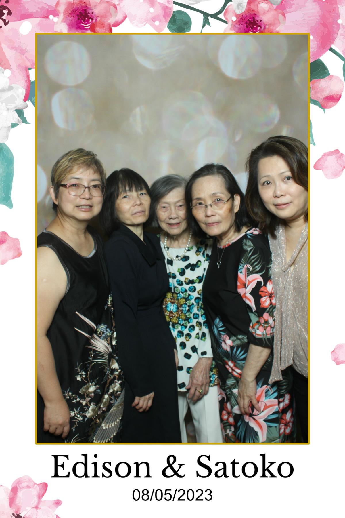 Edison & Satoko | View more photos from the event at gallery.myselfiemirror.ca/u/romanmyselfiemirrorca/Edison-Satoko