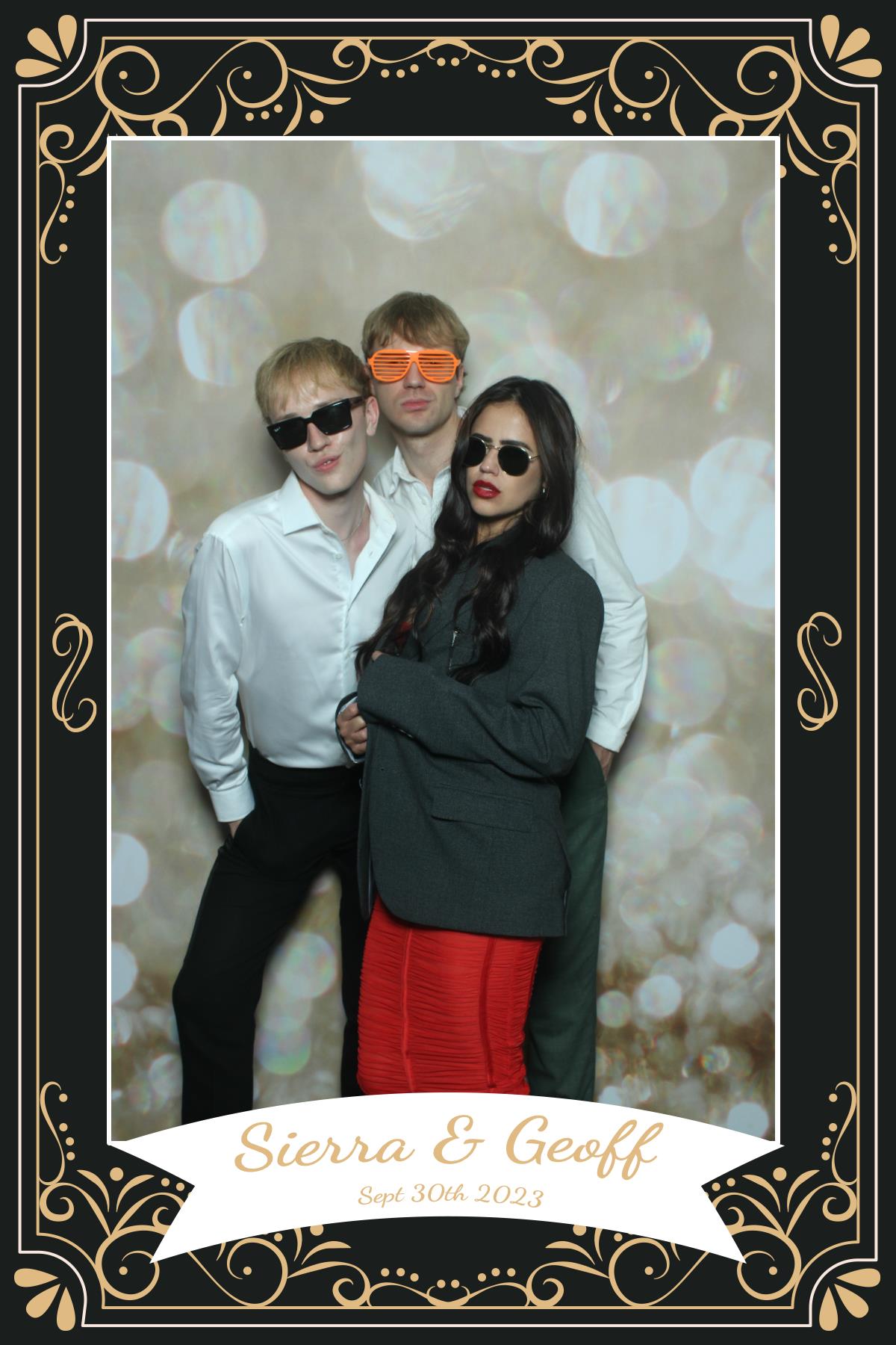 Geoff & Sierra | View more photos from the event at gallery.myselfiemirror.ca/u/romanmyselfiemirrorca/Geoff-Sierra