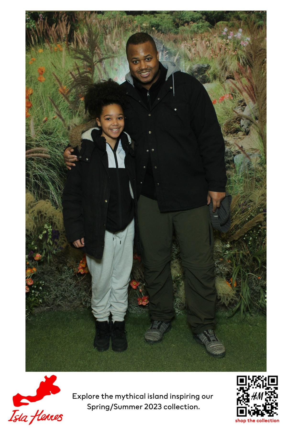 H&M Isla Hennes Collection Launch | View more photos from the event at gallery.myselfiemirror.ca/u/romanmyselfiemirrorca/HM-Isla-Hennes-Collection-Launch