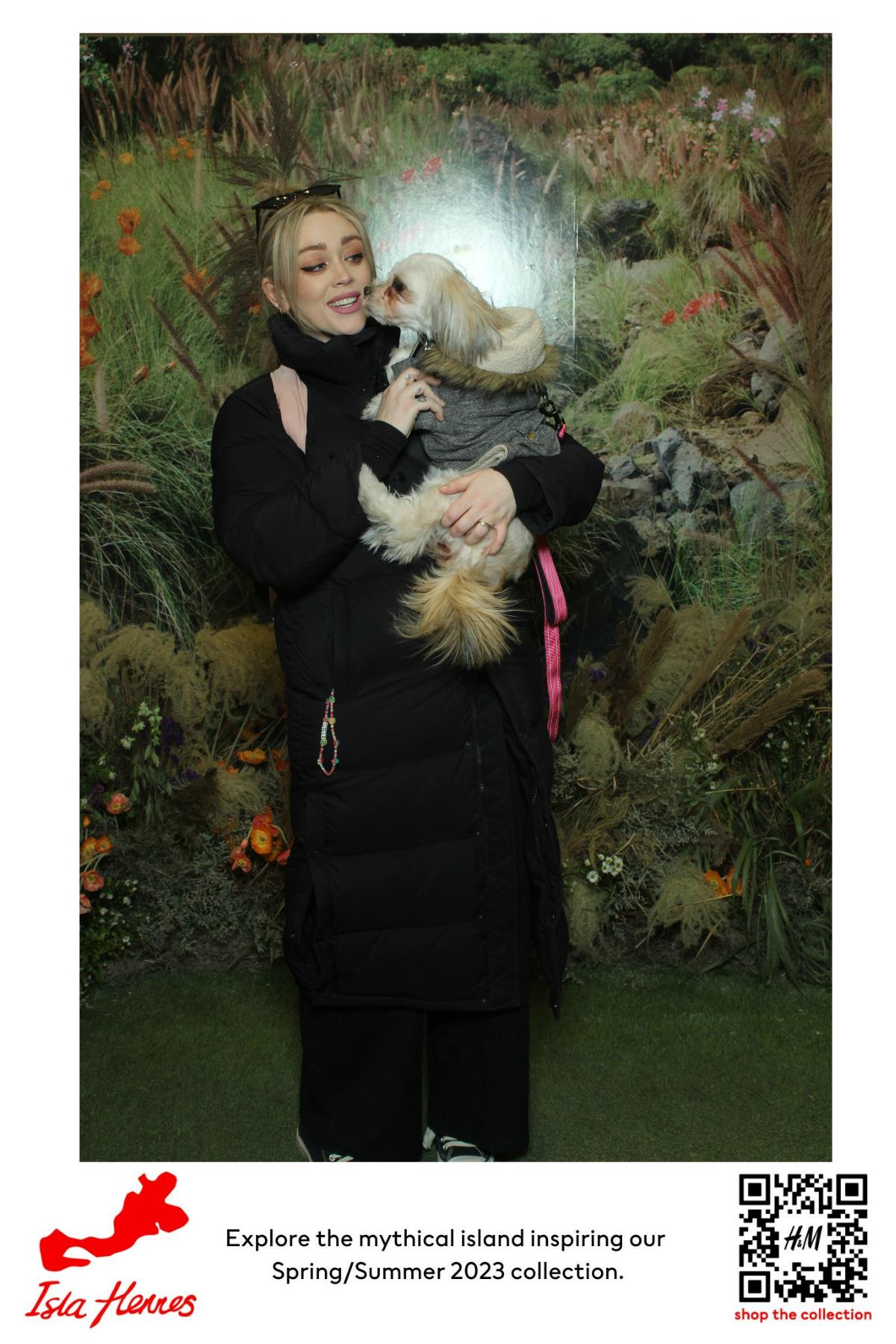 H&M Isla Hennes Collection Launch | View more photos from the event at gallery.myselfiemirror.ca/u/romanmyselfiemirrorca/HM-Isla-Hennes-Collection-Launch