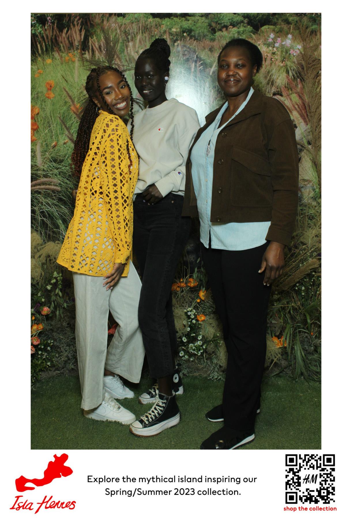 H&M Isla Hennes Collection Launch | View more photos from the event at gallery.myselfiemirror.ca/u/romanmyselfiemirrorca/HM-Isla-Hennes-Collection-Launch