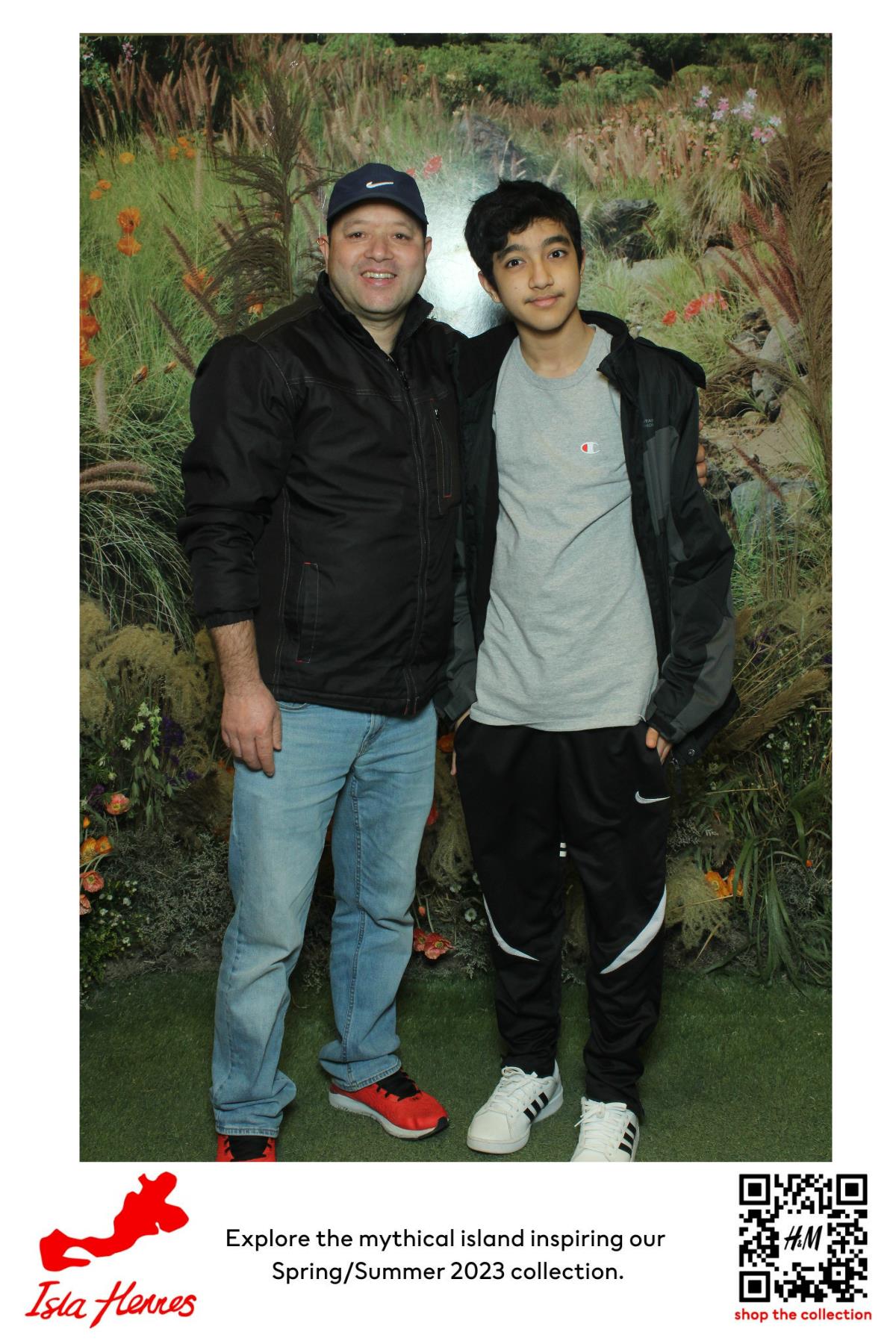 H&M Isla Hennes Collection Launch | View more photos from the event at gallery.myselfiemirror.ca/u/romanmyselfiemirrorca/HM-Isla-Hennes-Collection-Launch