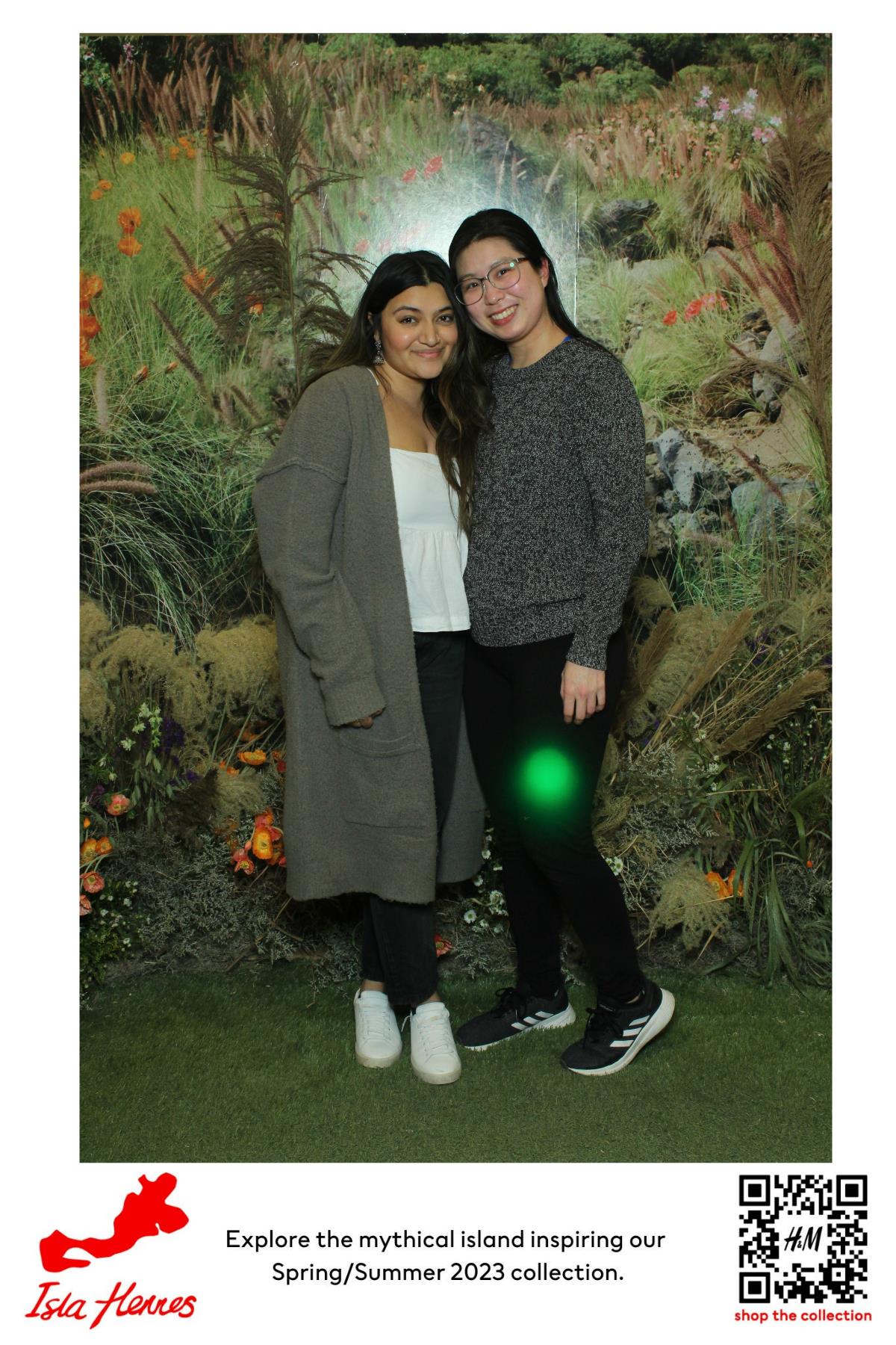 H&M Isla Hennes Collection Launch | View more photos from the event at gallery.myselfiemirror.ca/u/romanmyselfiemirrorca/HM-Isla-Hennes-Collection-Launch