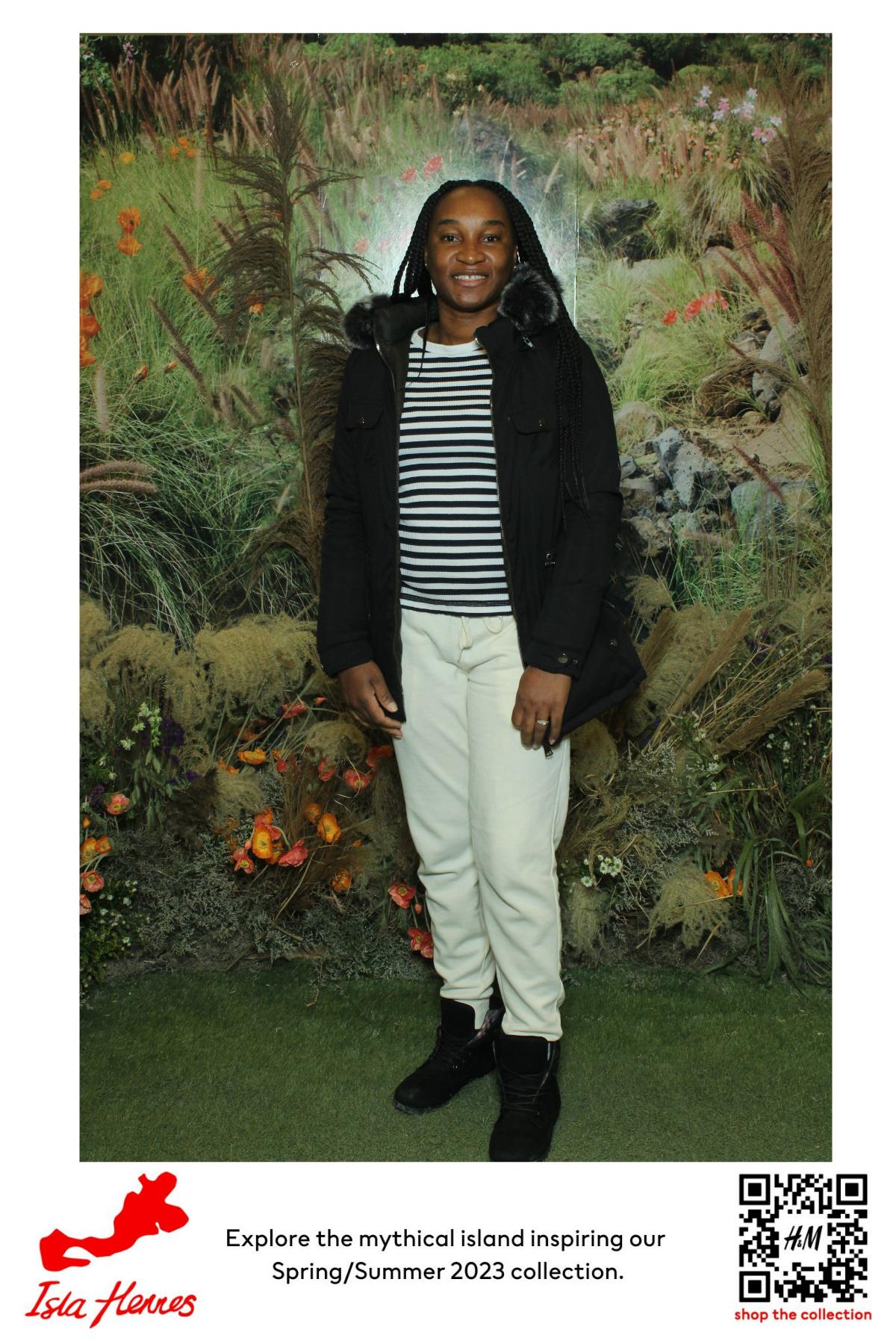 H&M Isla Hennes Collection Launch | View more photos from the event at gallery.myselfiemirror.ca/u/romanmyselfiemirrorca/HM-Isla-Hennes-Collection-Launch